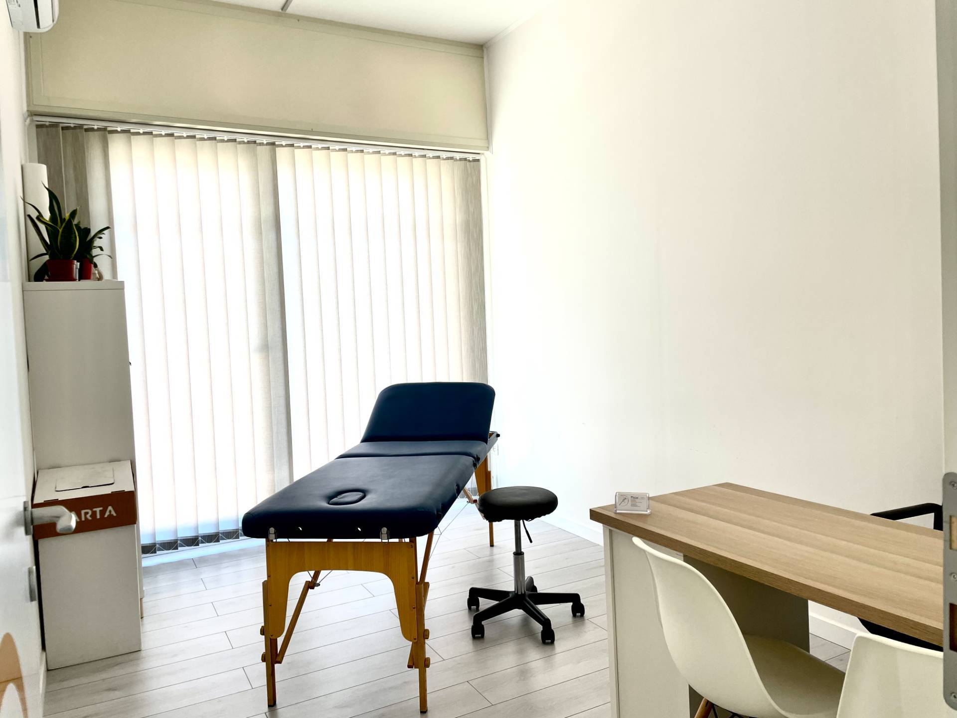 Studio/Ufficio in affitto a Pomezia, Centro