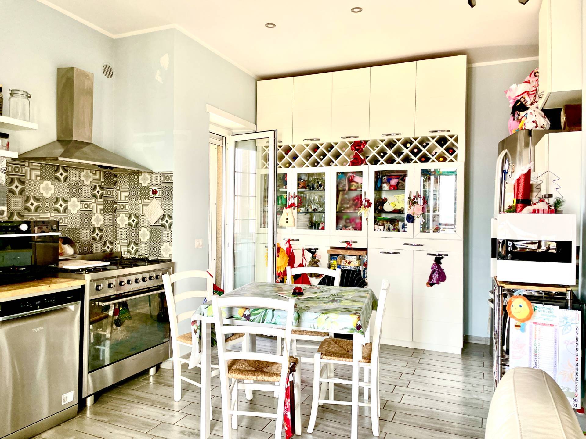 Appartamento in vendita a Pomezia, Torvaianica