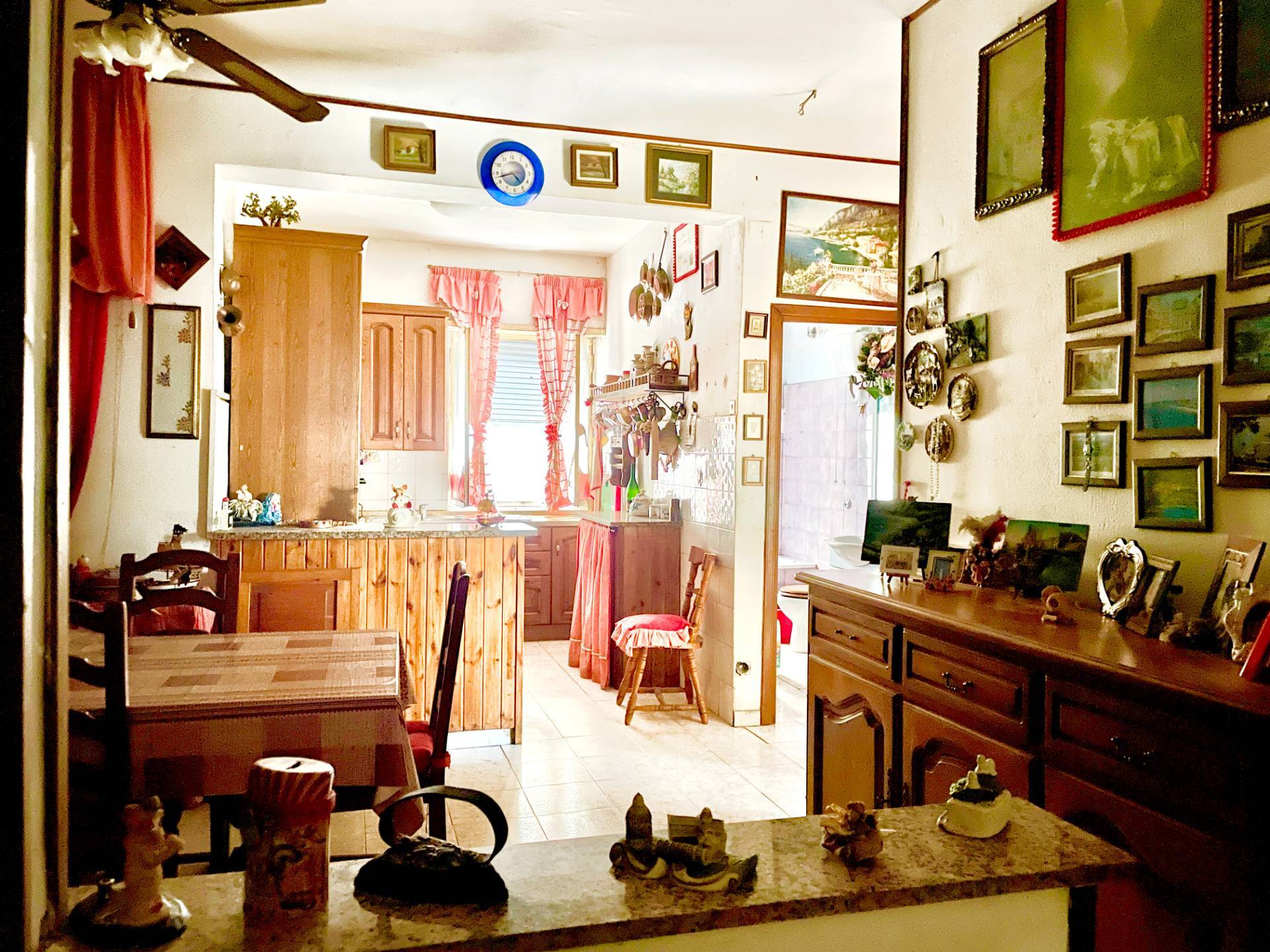 Appartamento in vendita a Pomezia, Centro