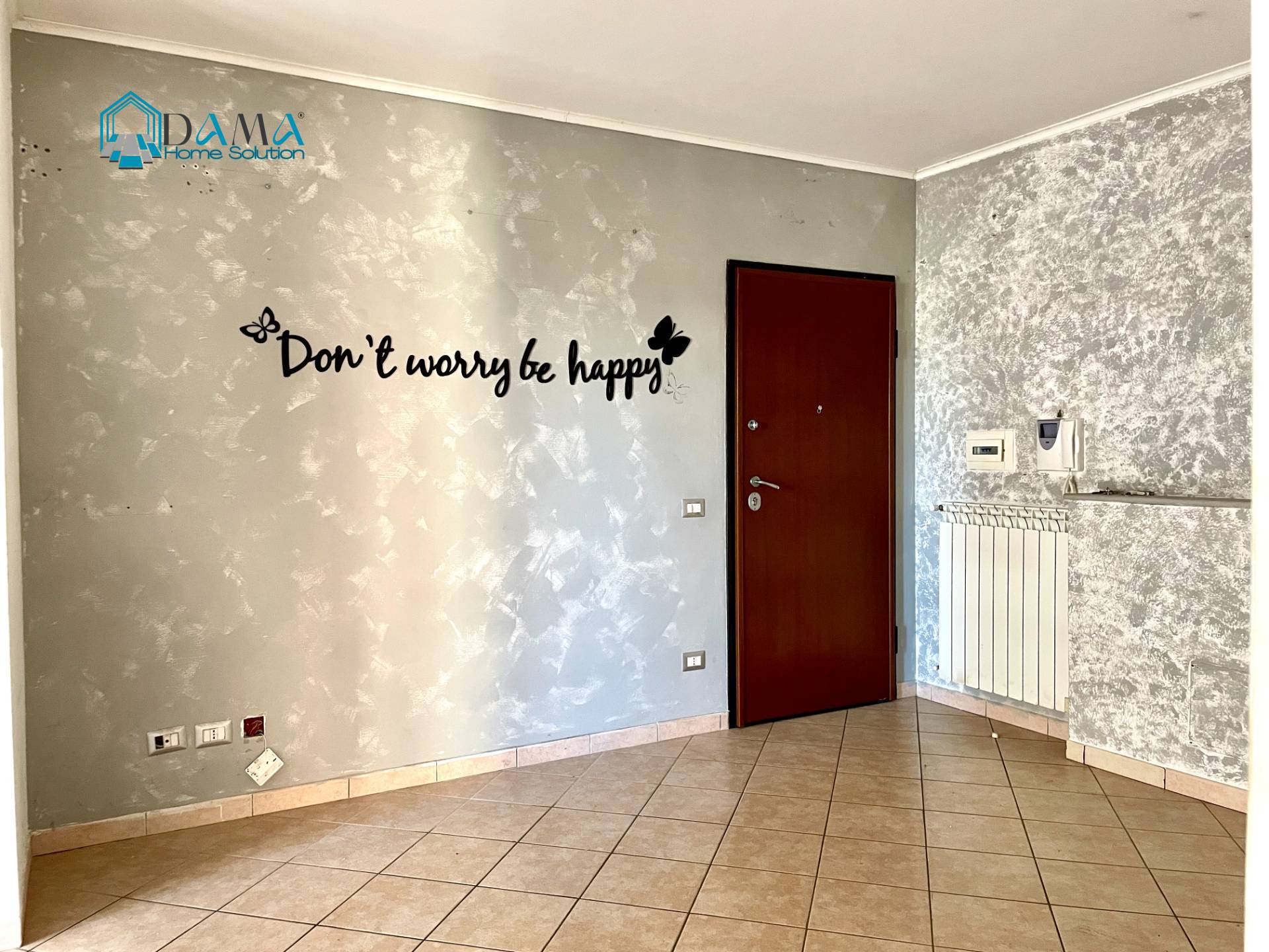 Appartamento in vendita a Pomezia, Centro