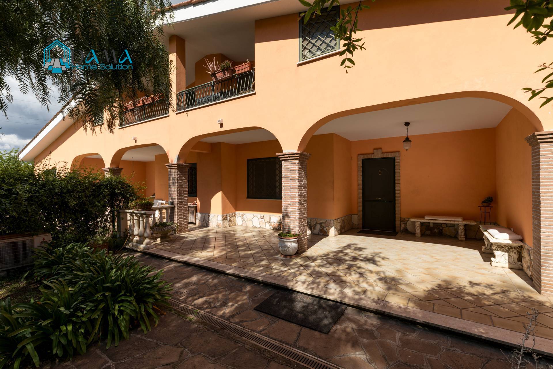 Villette a schiera in vendita a Pomezia