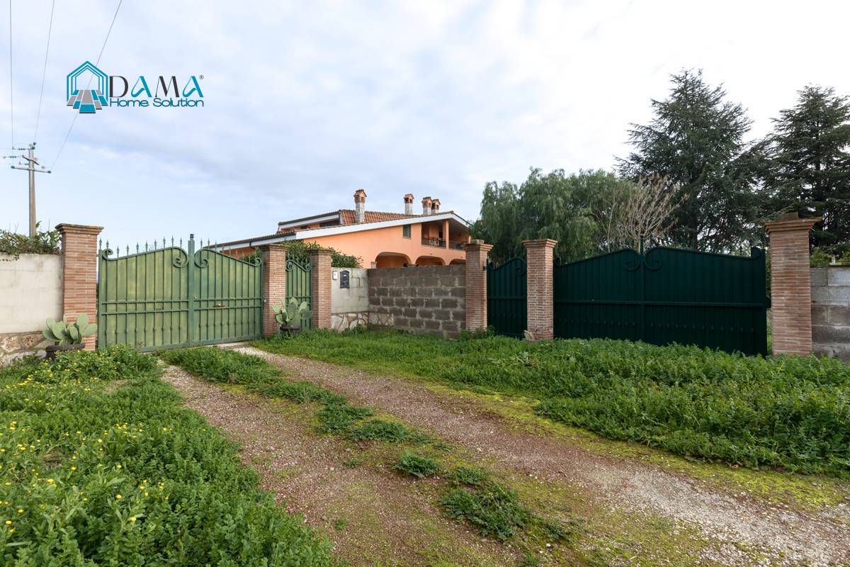 Villette a schiera in vendita a Pomezia