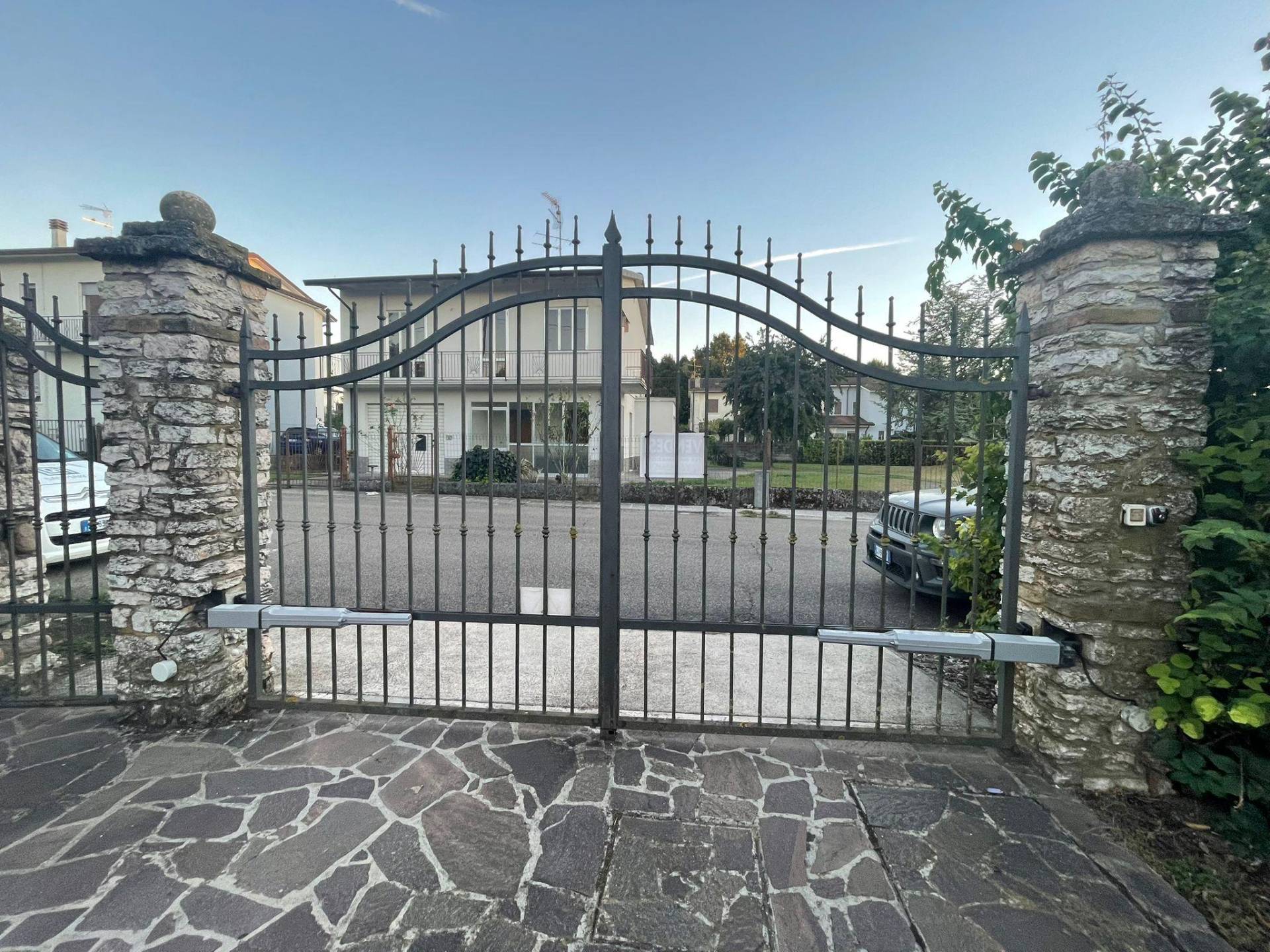 Villa in vendita a Curtatone