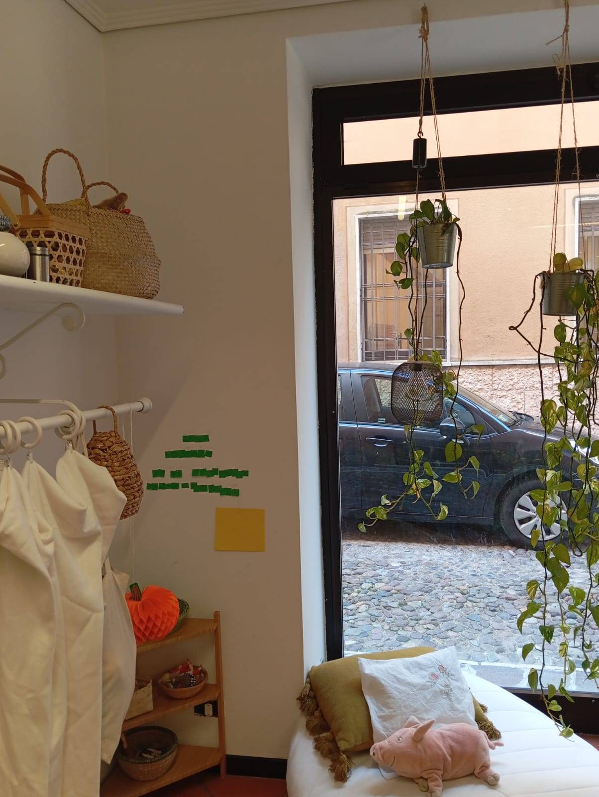 Locale commerciale in vendita a Mantova, Centro storico