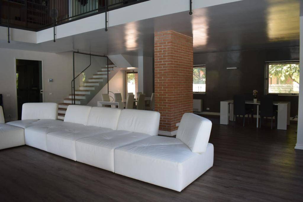 Villa in vendita a Curtatone