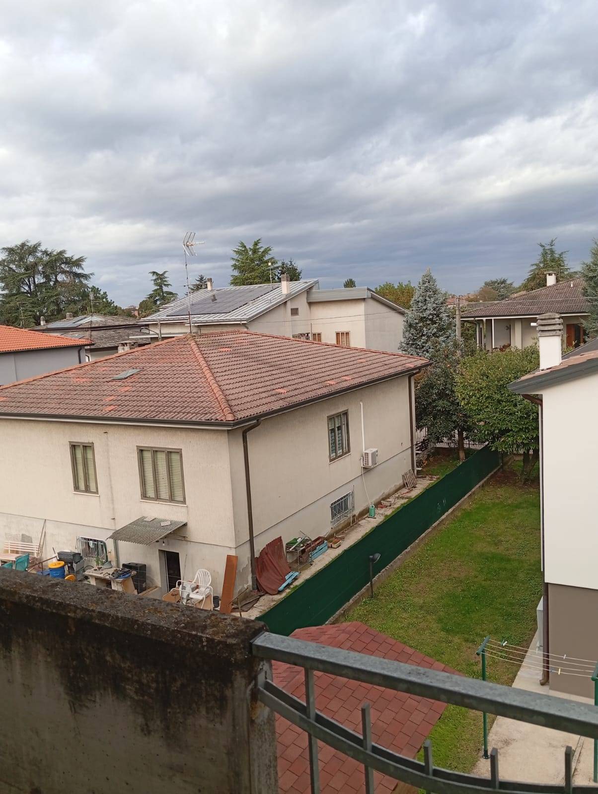 INTERA PALAZZINA in vendita a Curtatone, Levata