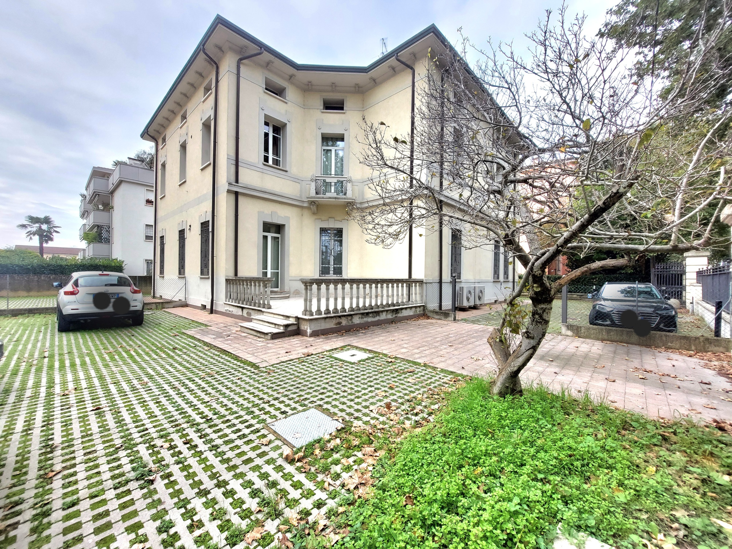 Villa in vendita in viale regina margherita 39, Rovigo