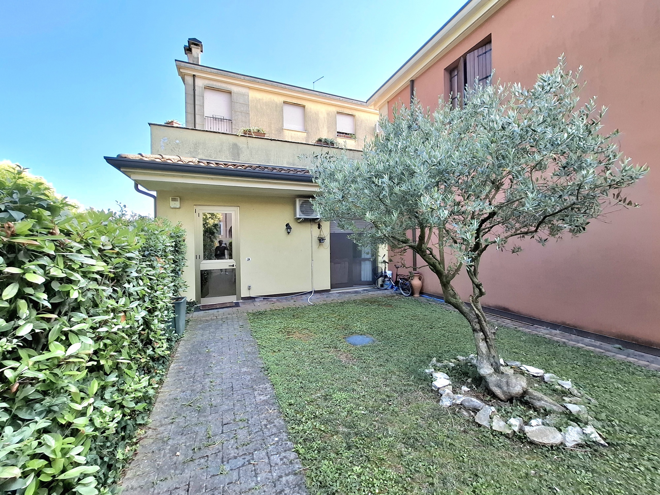 Appartamento con giardino in via roma 30, Stanghella