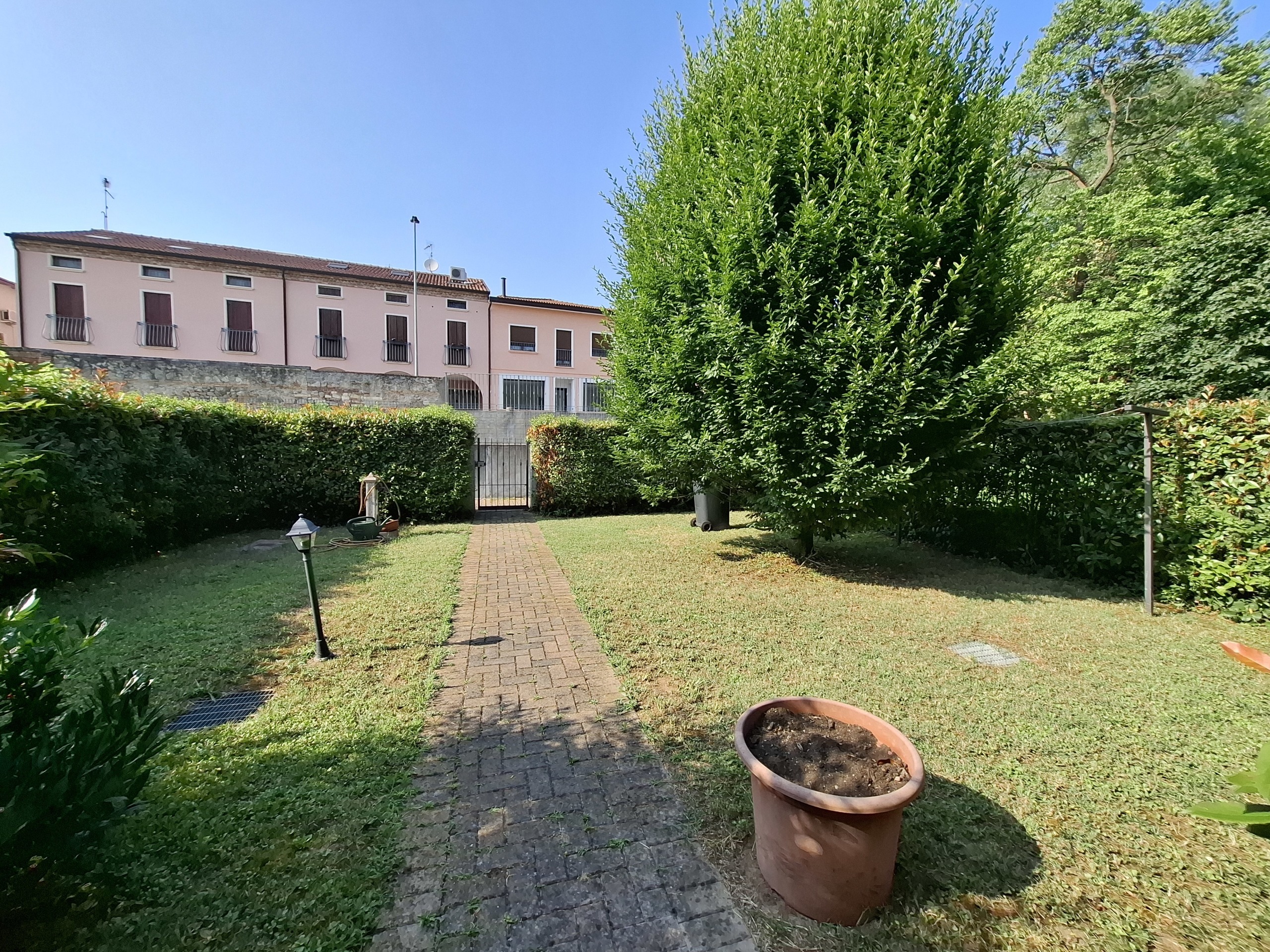 Appartamento con giardino in via roma 30, Stanghella