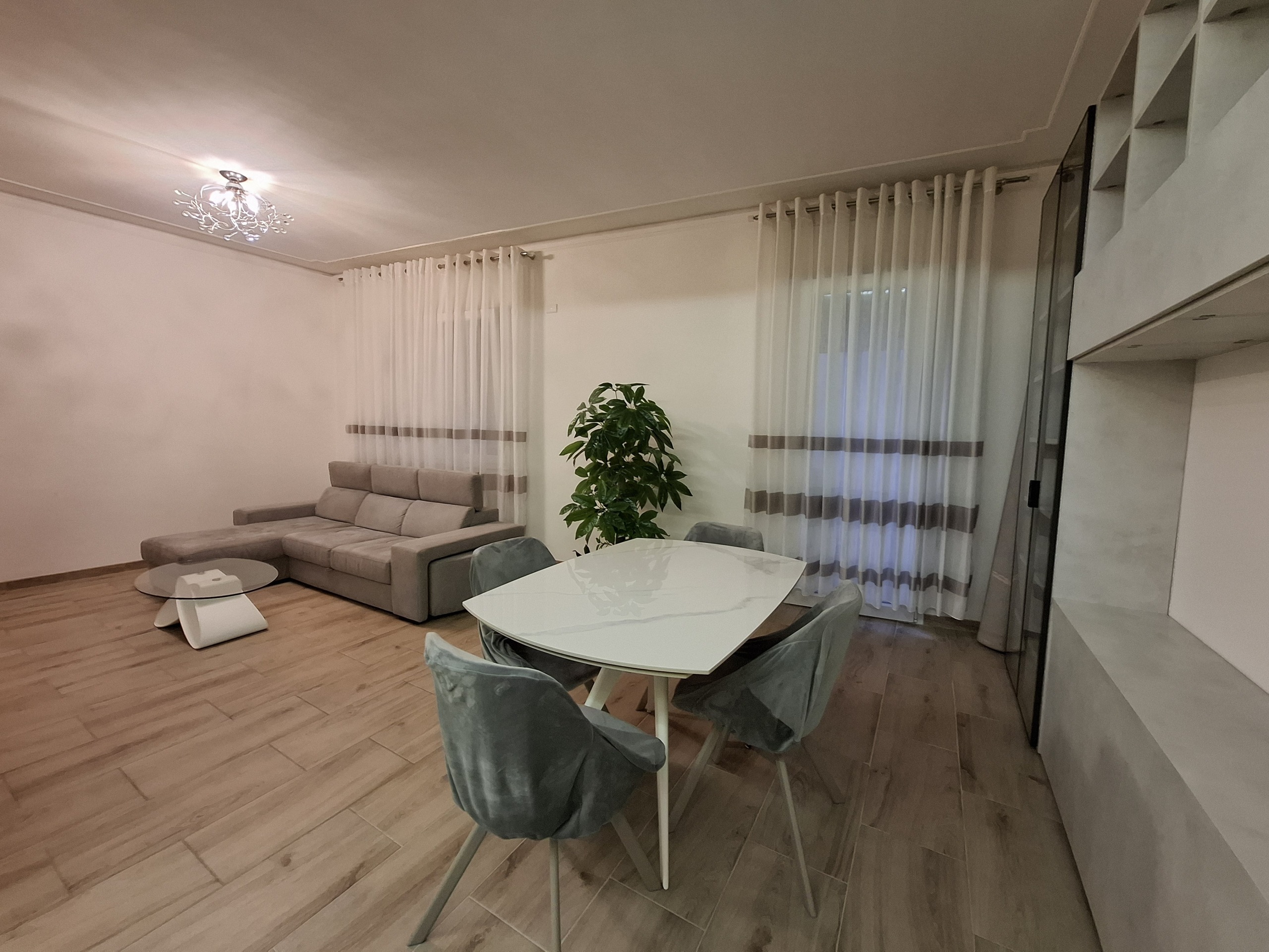 Quadrilocale con terrazzo in corso del popolo 115, Rovigo