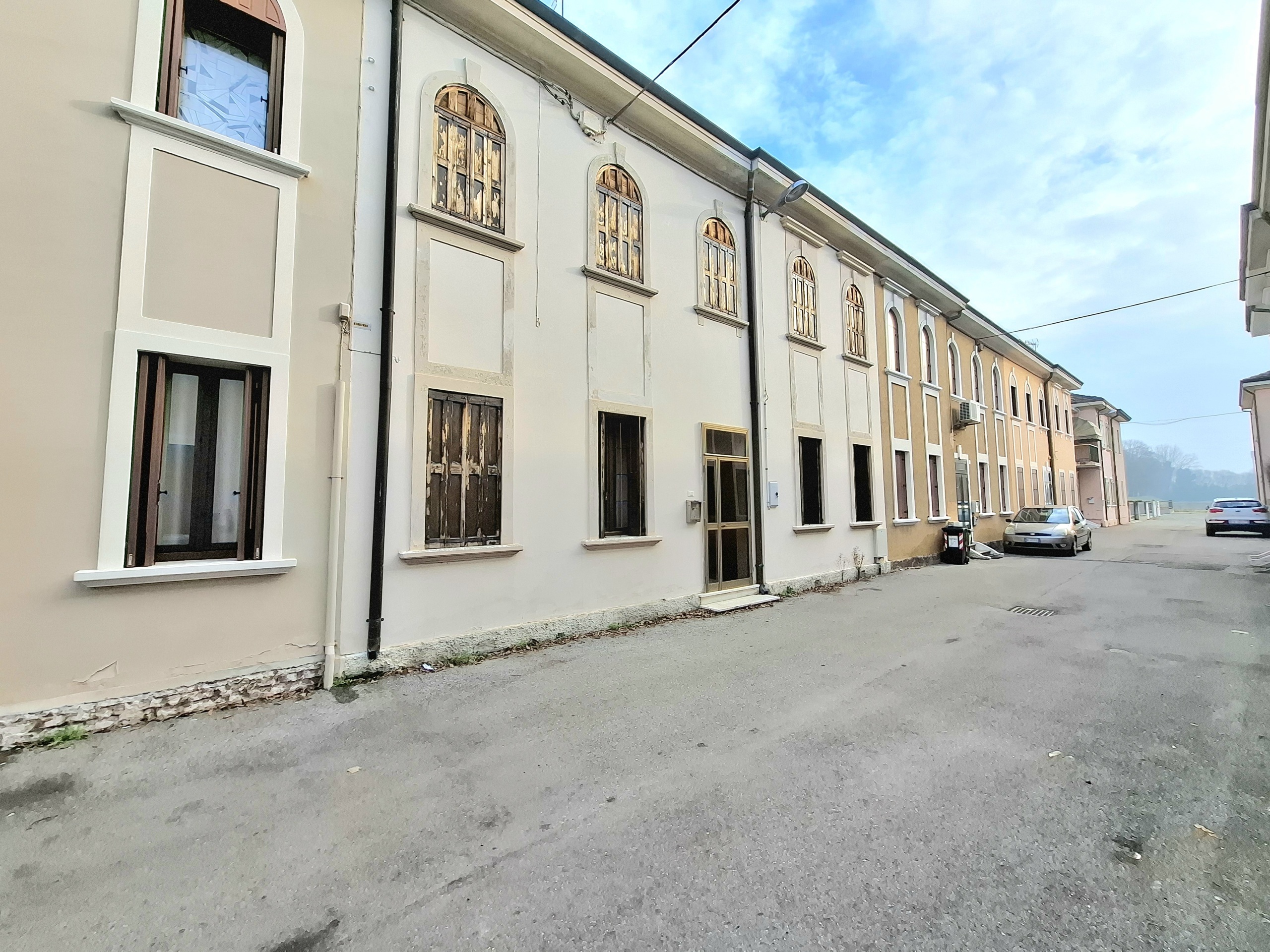 Villetta a schiera con giardino in via ragazzi del '99 8, Rovigo