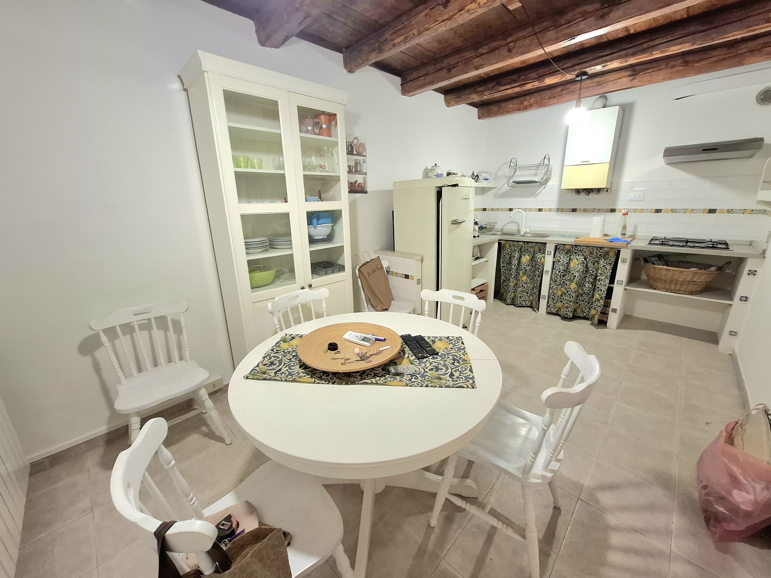 Casa indipendente con giardino in via veniera 24, Rovigo