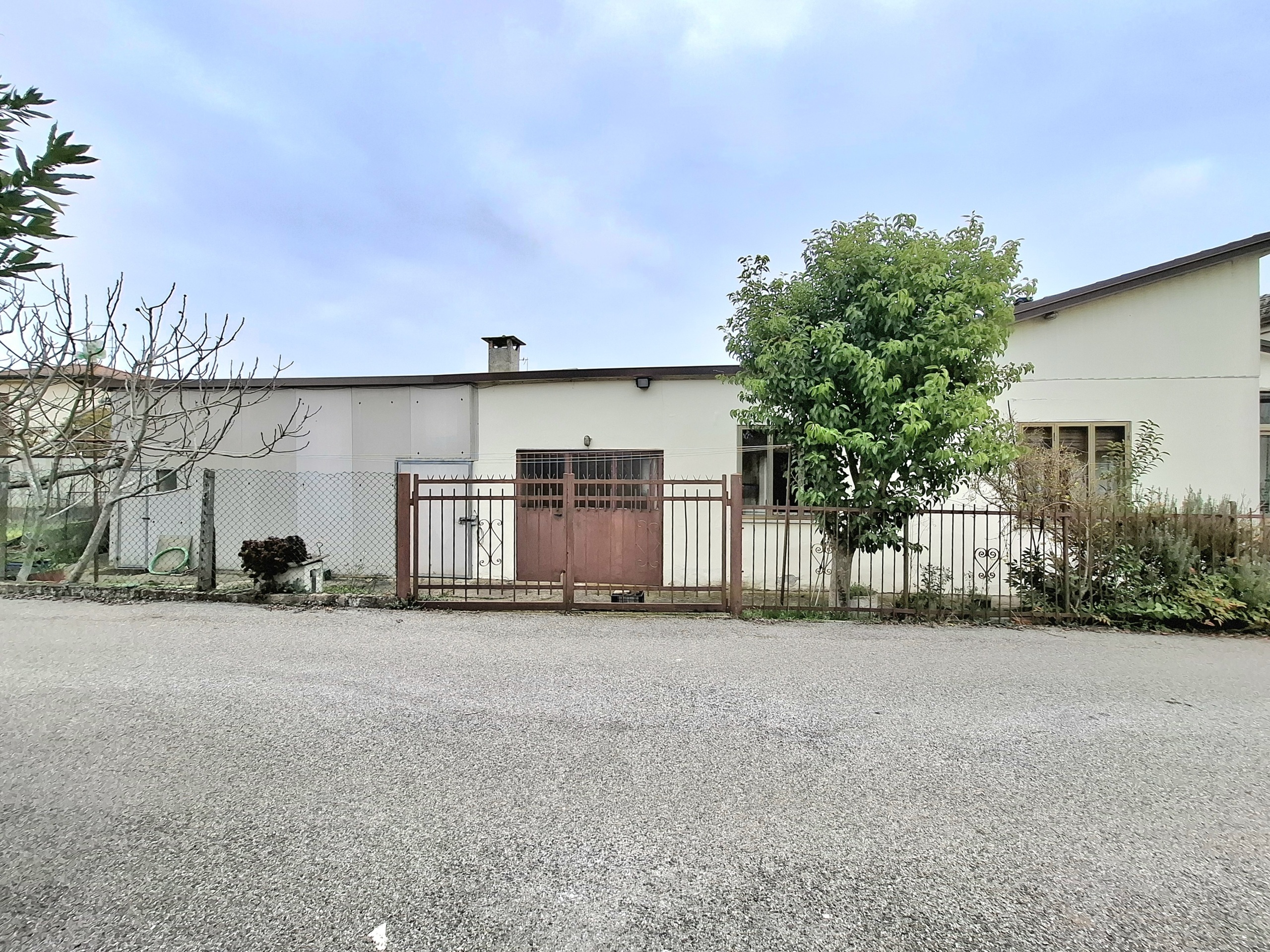 Casa indipendente con giardino in via c� matte 27, Rovigo