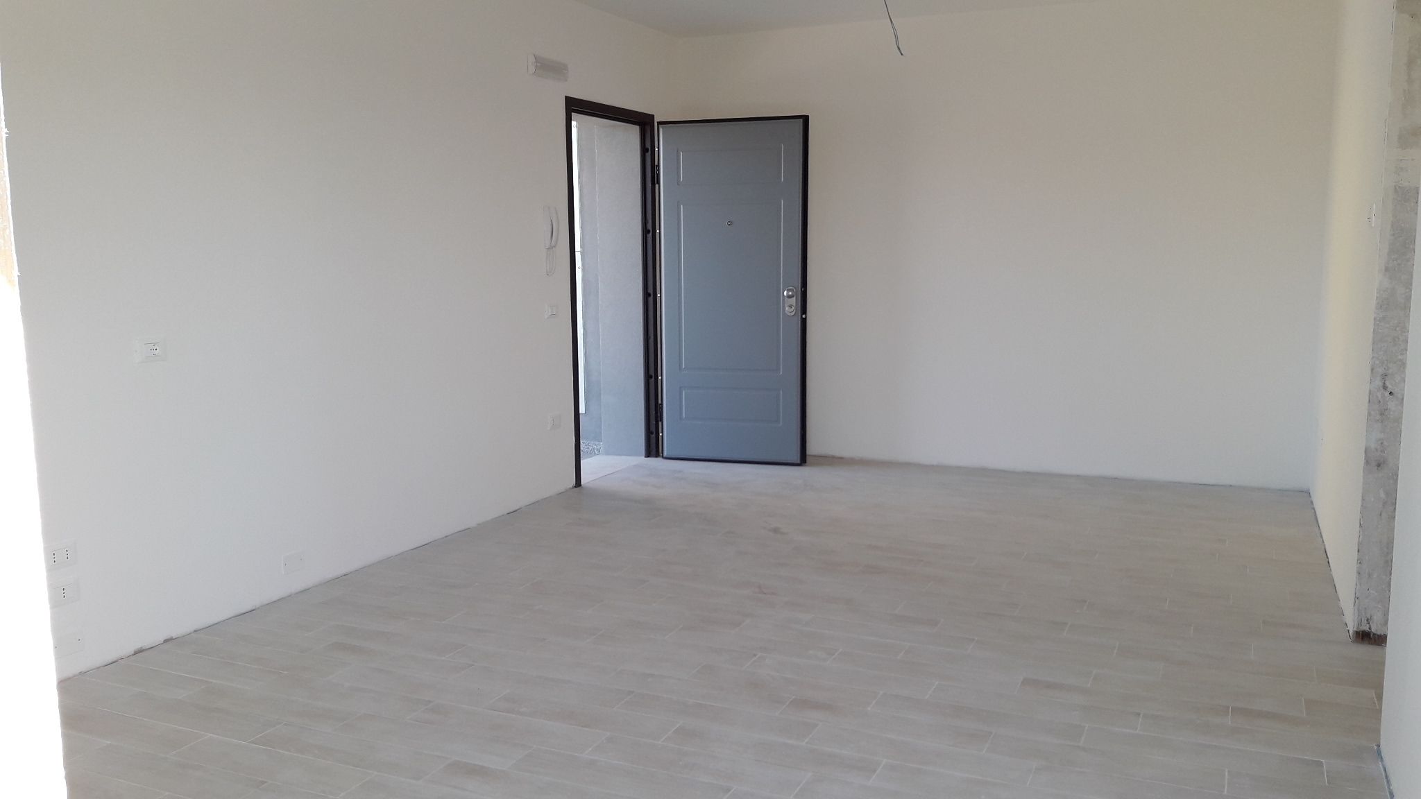 Trilocale con giardino in via gramsci, Gavello