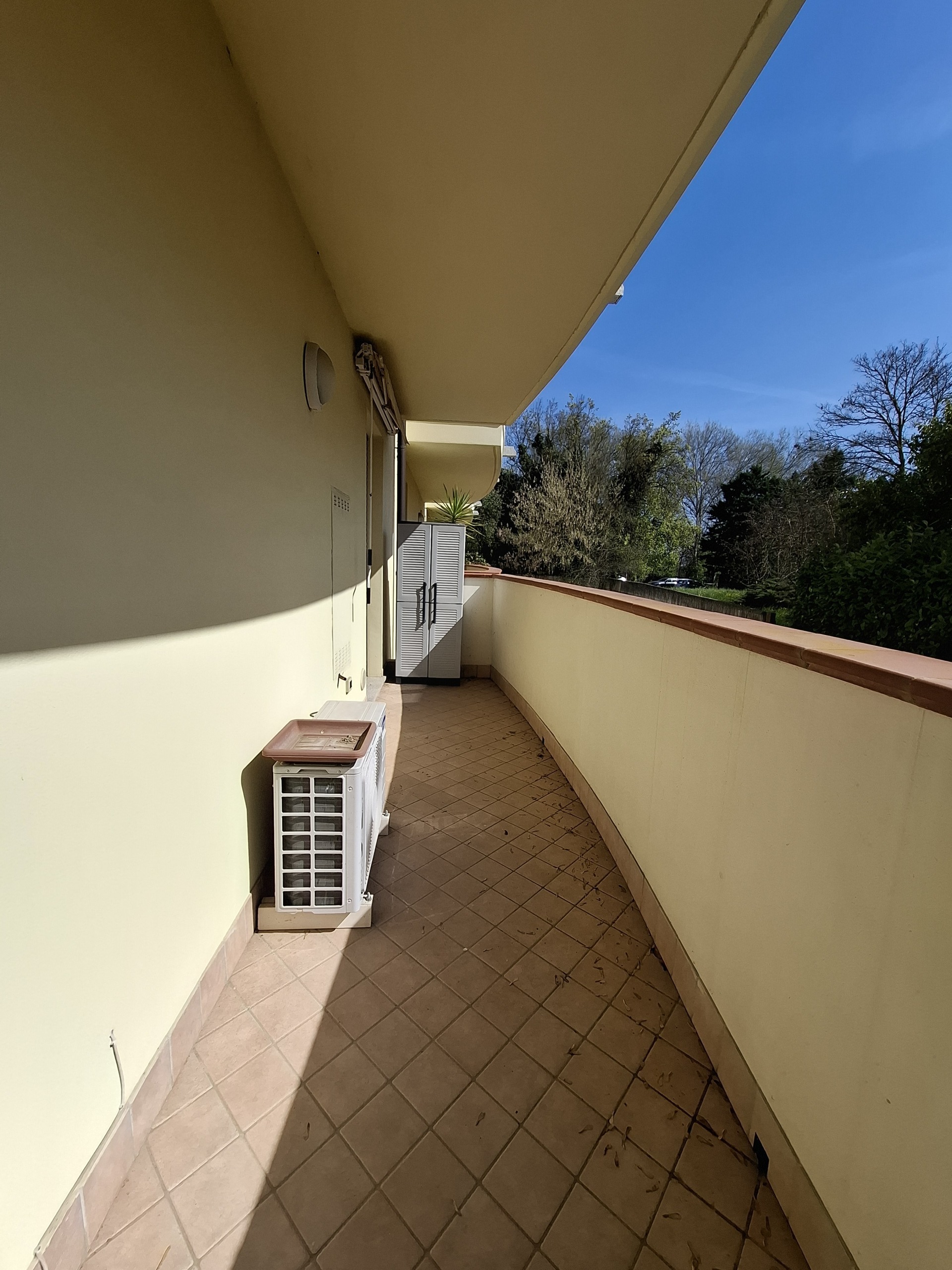 Appartamento con terrazzi in via g. b. buffetti, Rovigo