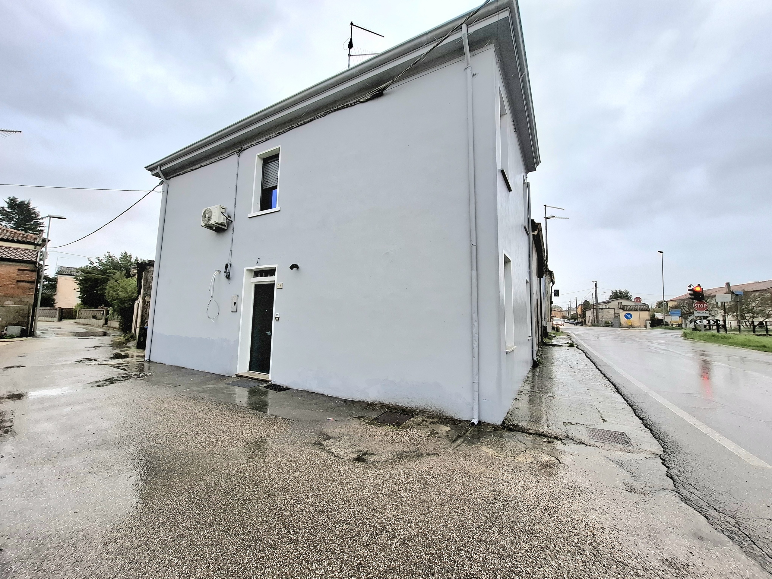 Casa indipendente con giardino in via ponte del merlo 95, Rovigo