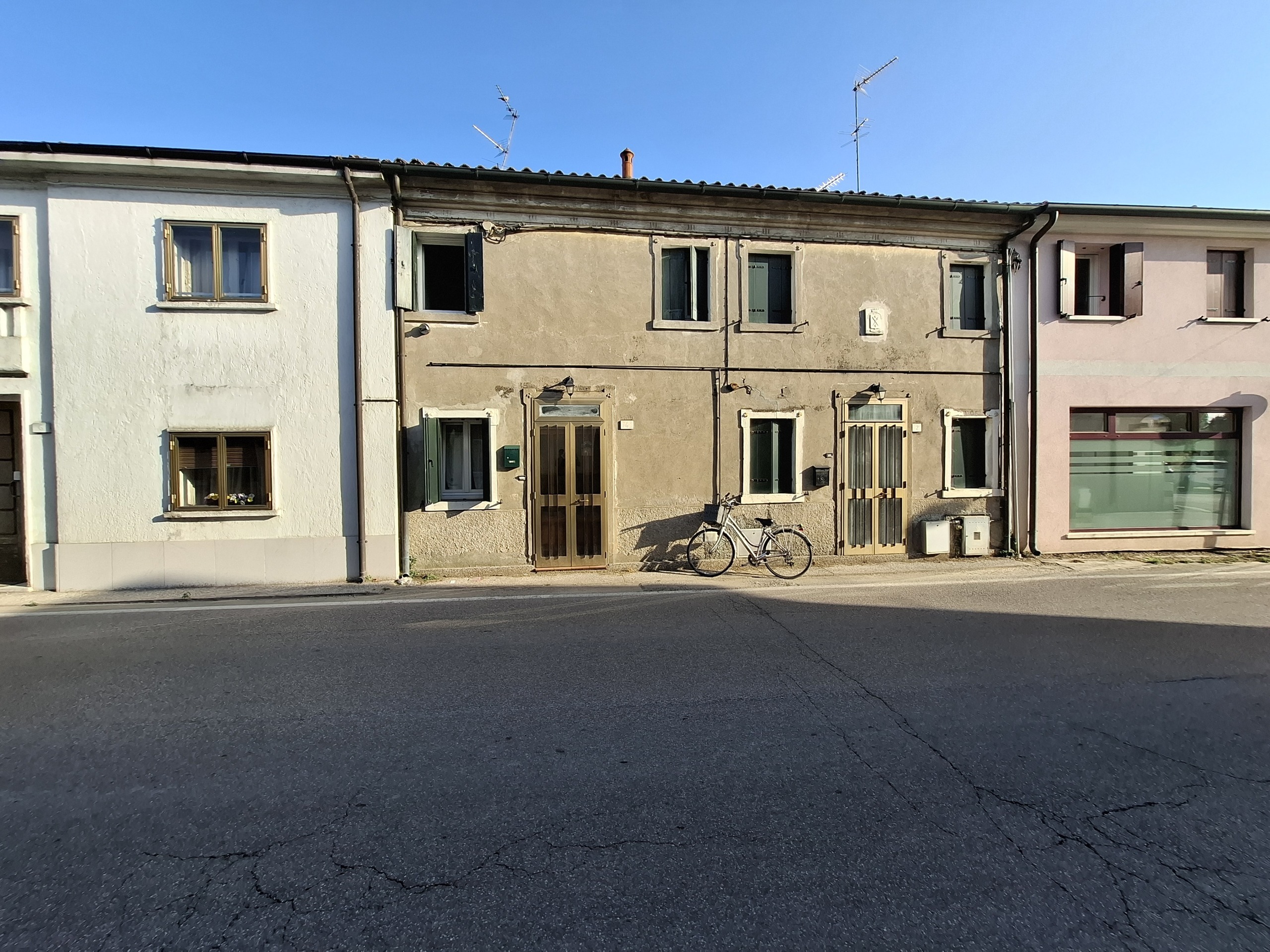 Casa indipendente con giardino in via massimo d'azeglio 4, Rovigo