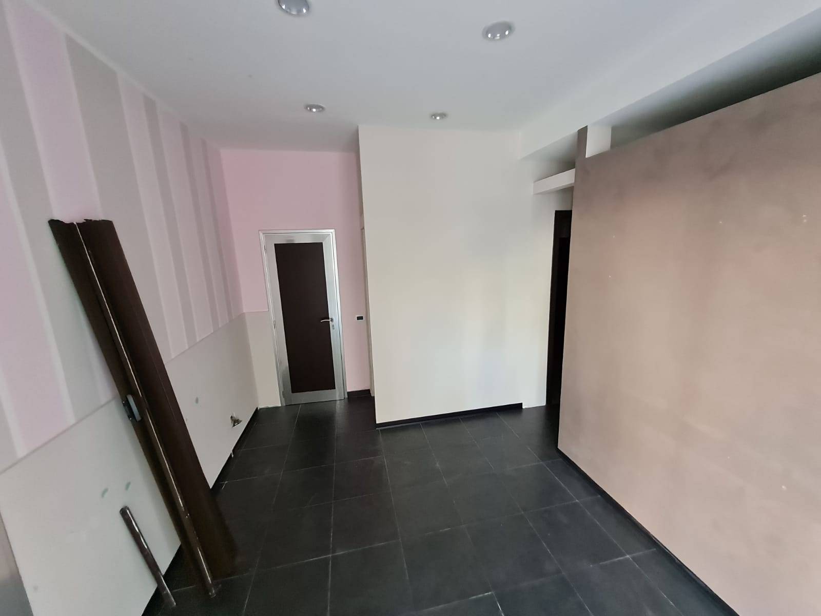 Locale commerciale in vendita a Agropoli