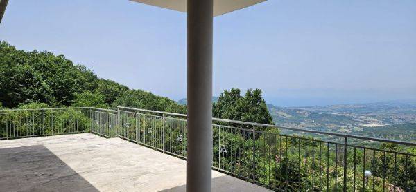 Villa in vendita a Ogliastro Cilento