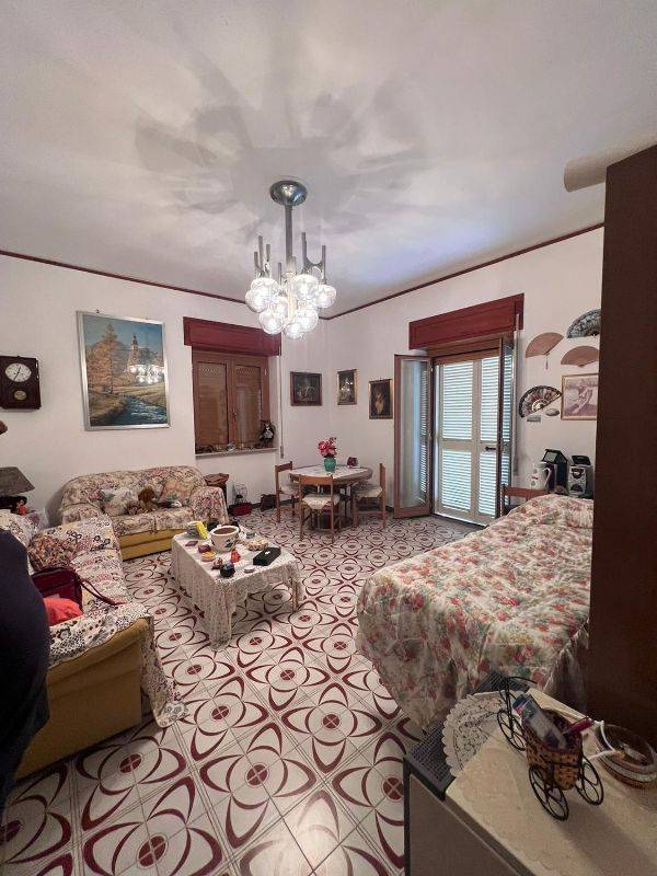 Appartamento in vendita a Laureana Cilento