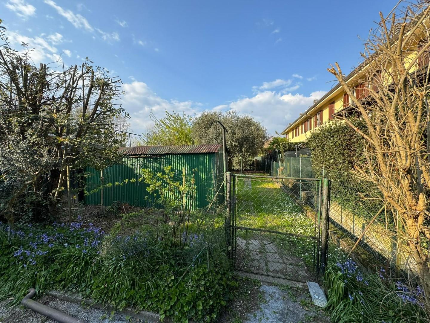 Casa indipendente con giardino, Lucca montuolo