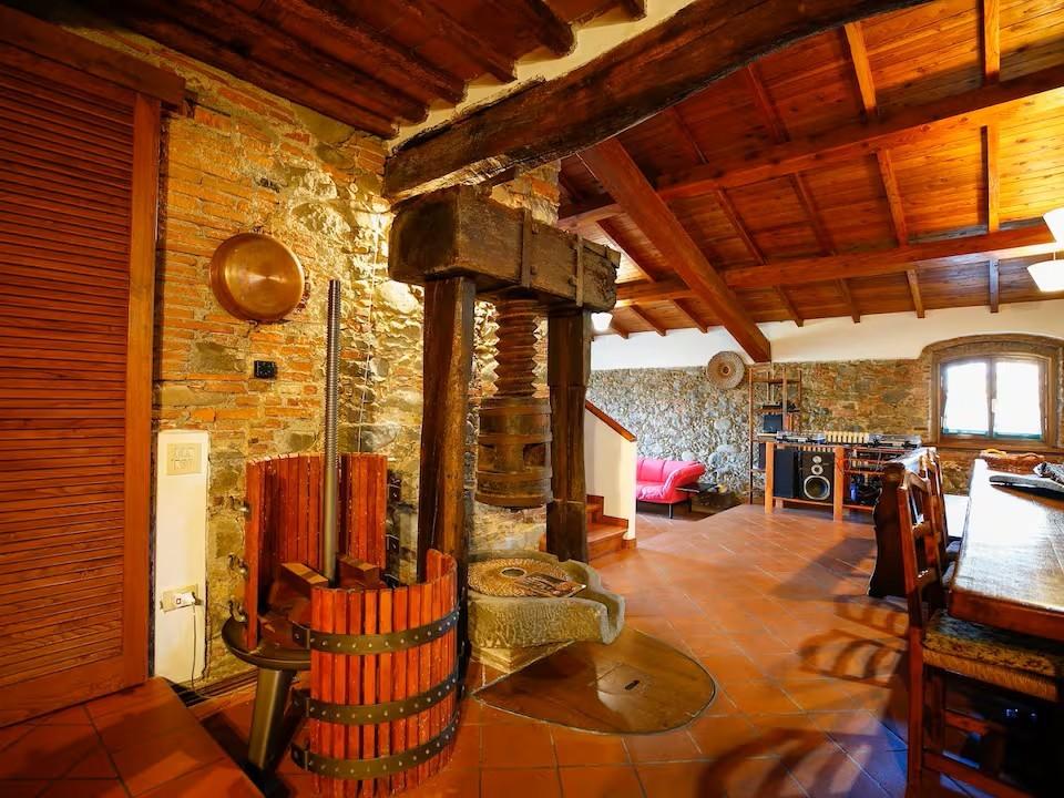 Rustico con giardino a Porcari