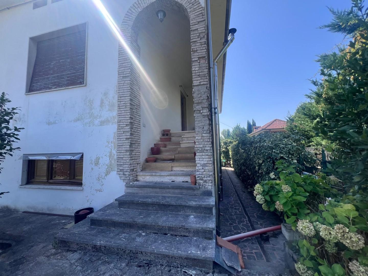 Appartamento con giardino, Capannori marlia