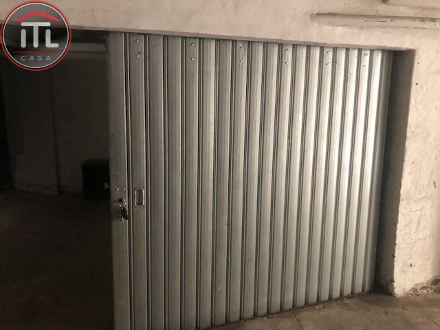 Locale commerciale in vendita a Roma, Pineta Sacchetti