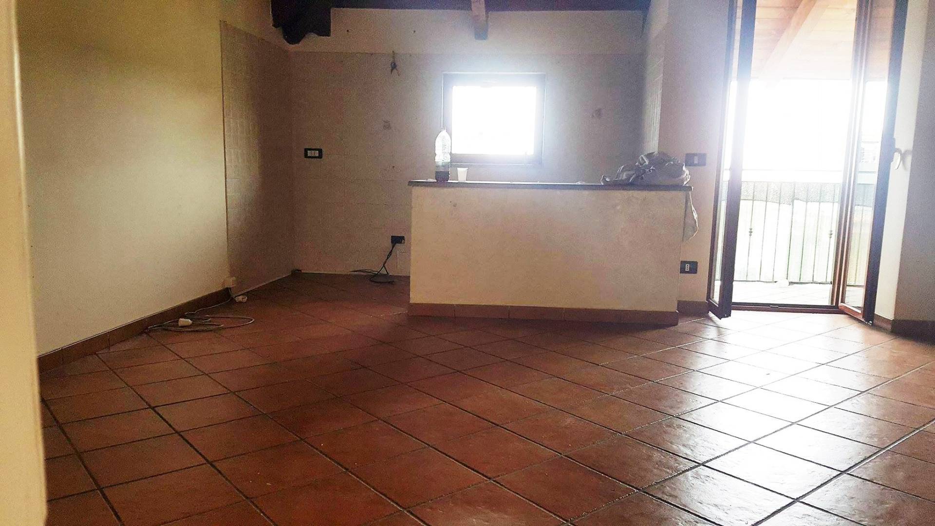 Trilocale in affitto a Giugliano in Campania