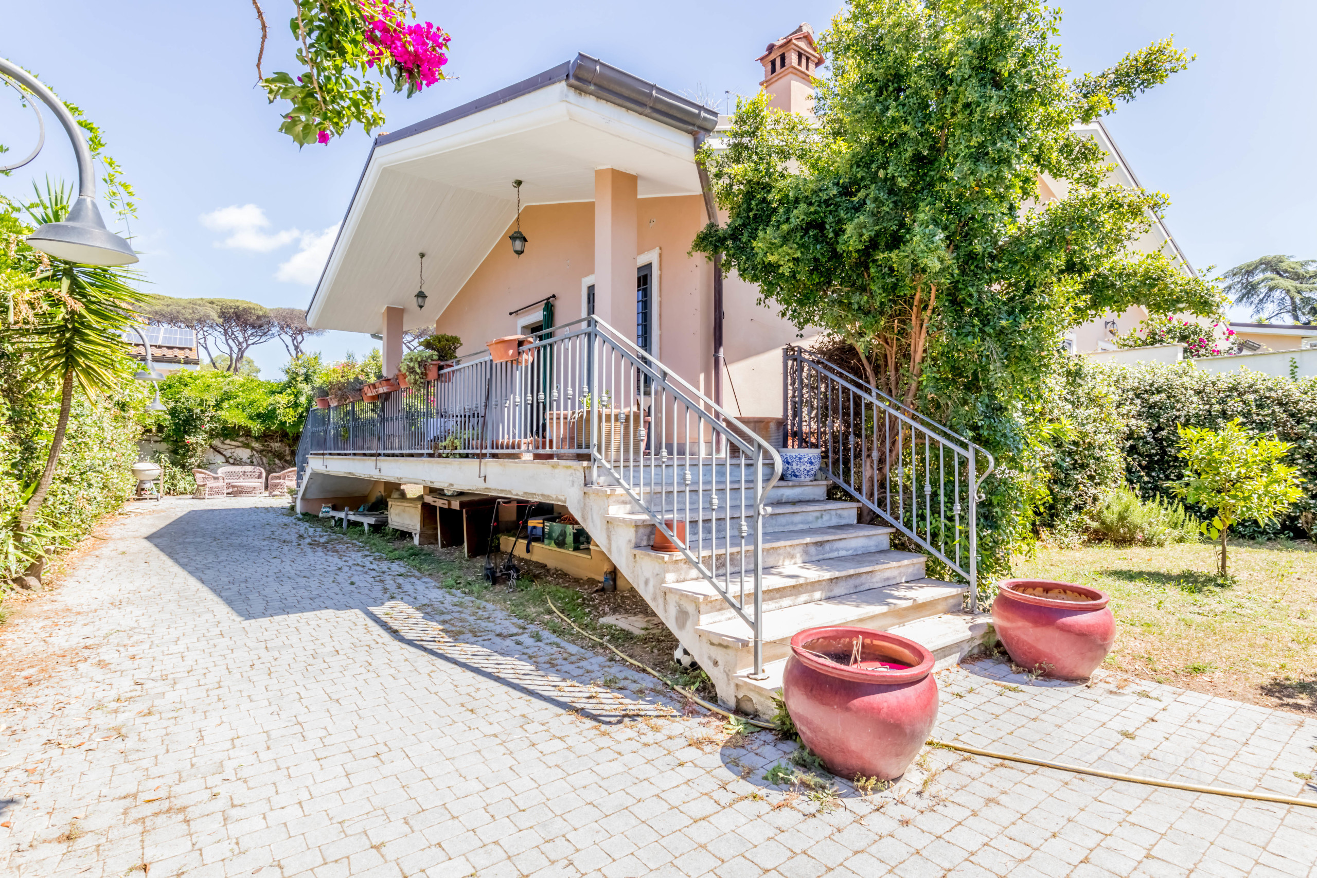 Casa indipendente in vendita in via bronzolo, Roma