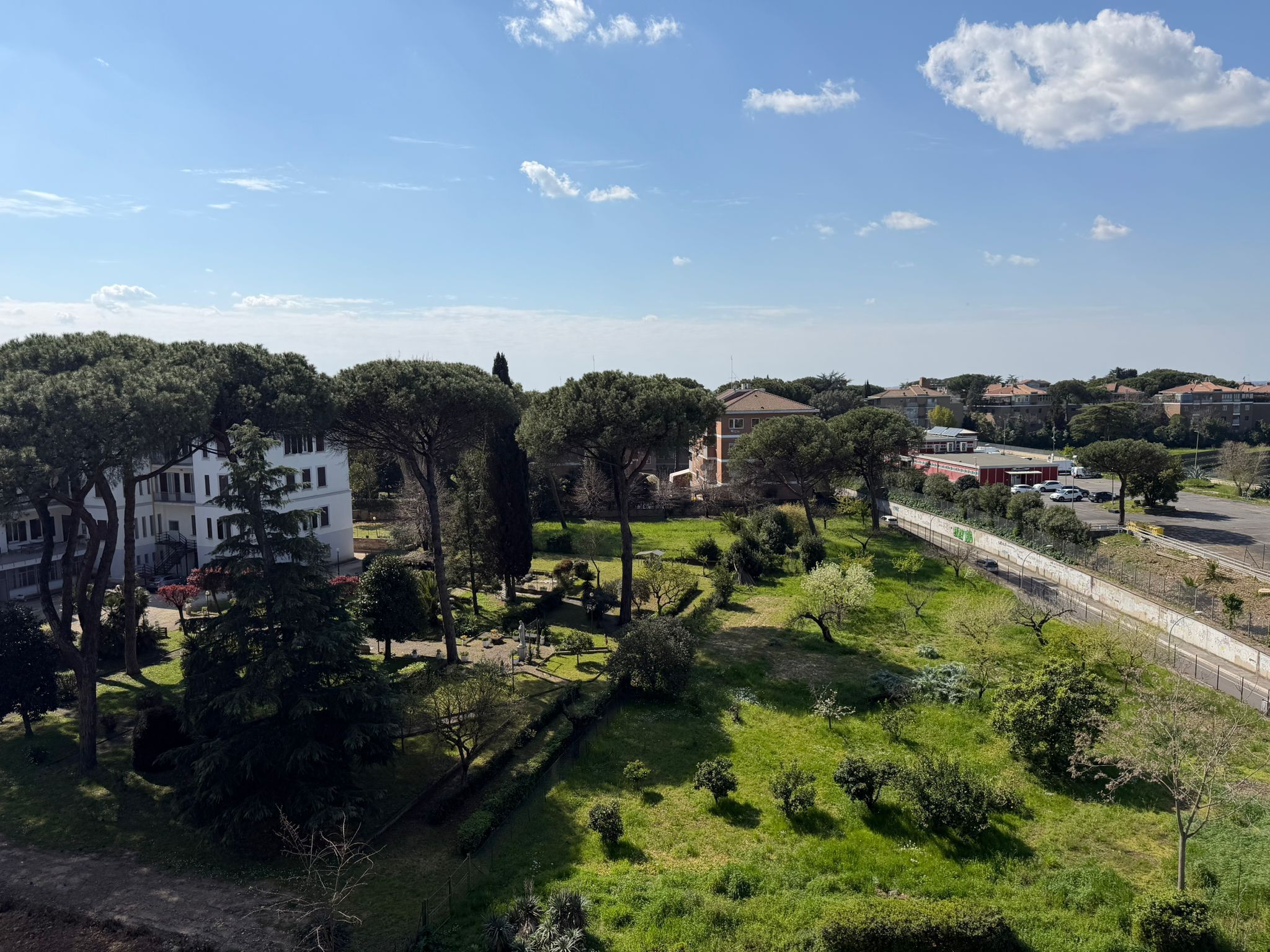 Attico da ristrutturare in via dei gandolfi, Roma
