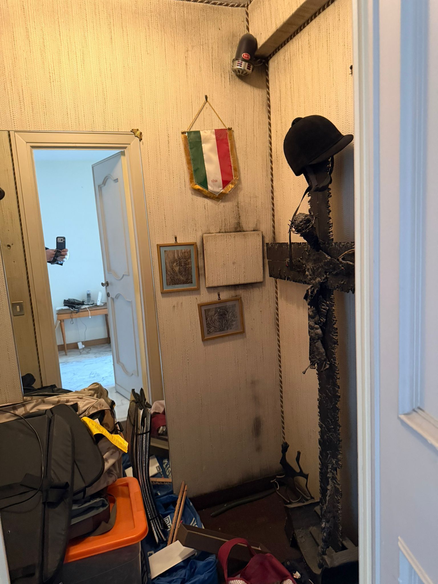 Attico da ristrutturare in via dei gandolfi, Roma