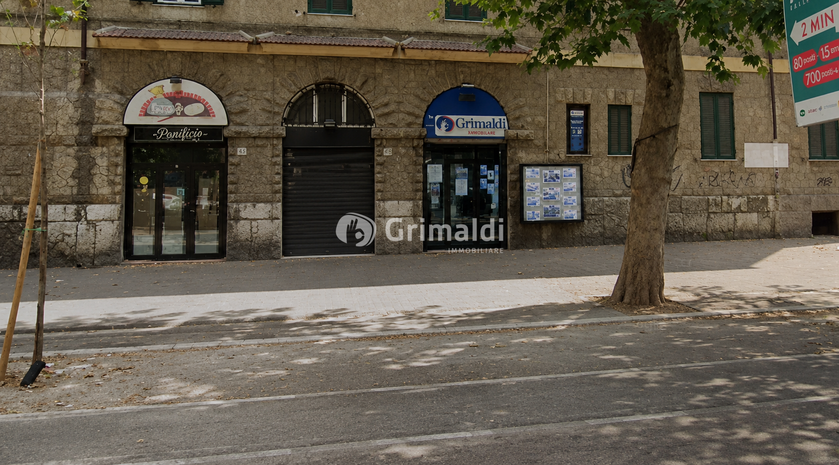 Locale commerciale in vendita in via andrea doria, Roma