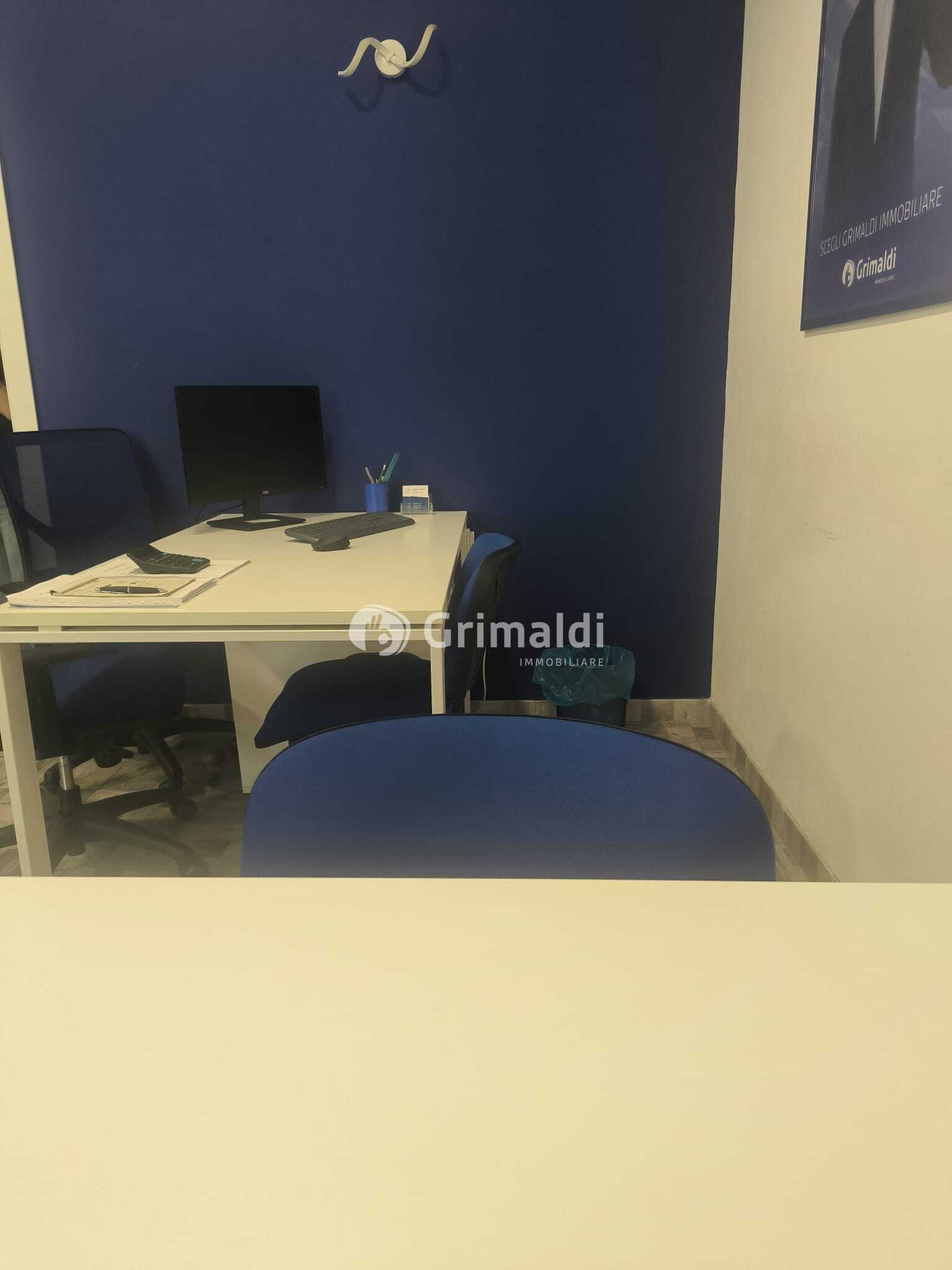 Locale commerciale in vendita in via andrea doria, Roma