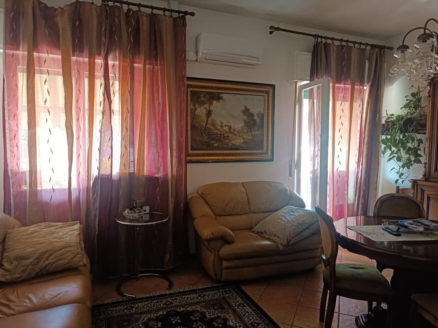 Appartamento con terrazzi, Barga fornaci di