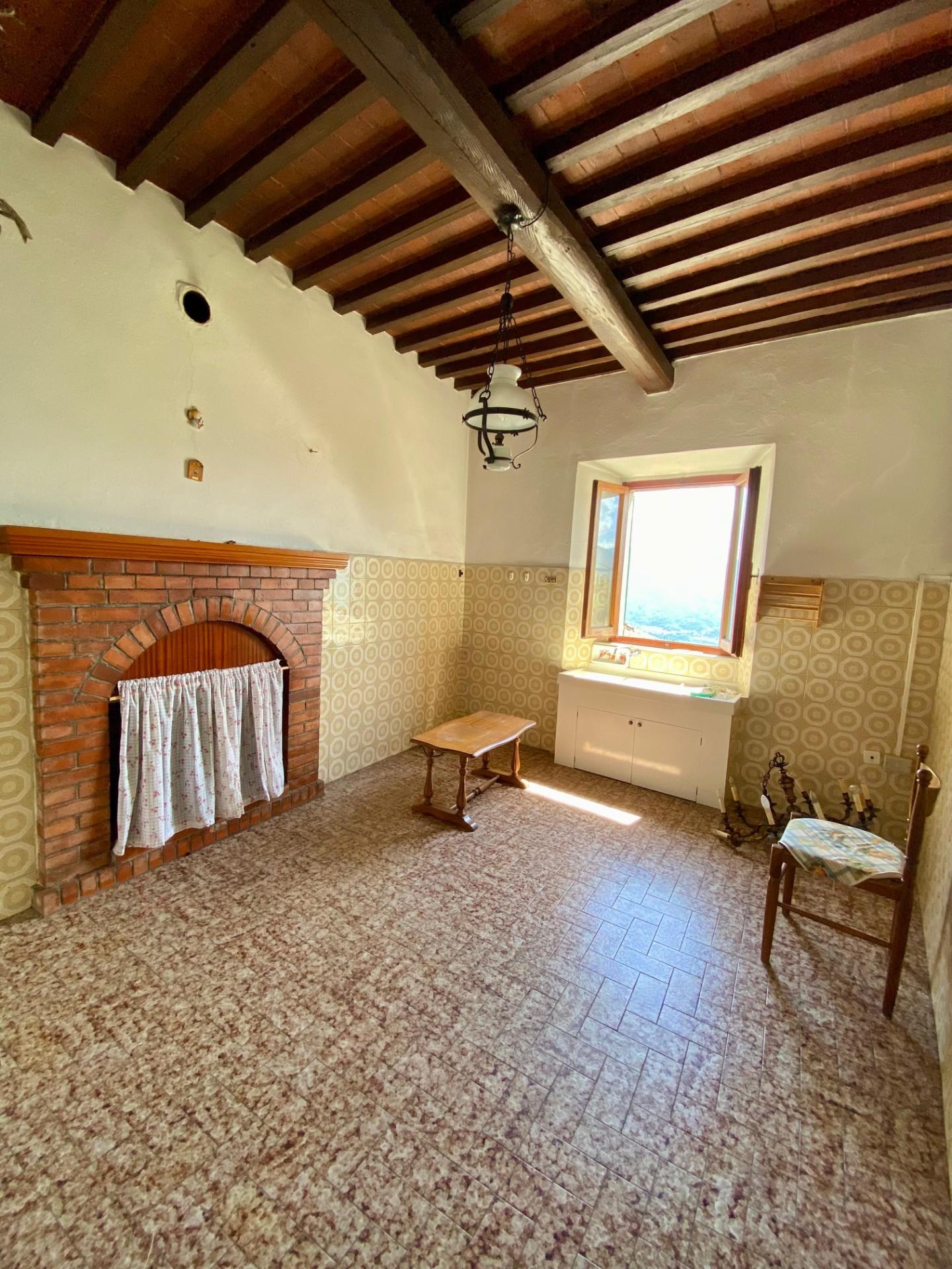 Casa indipendente con giardino, Fosciandora treppignana