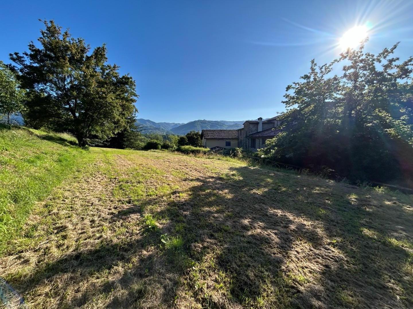 Rustico con giardino, Castelnuovo di Garfagnana antisciana