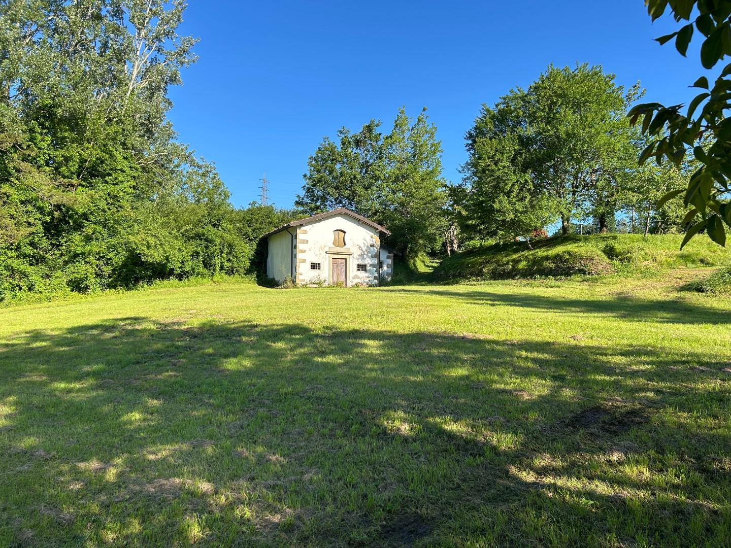 Rustico con giardino, Castelnuovo di Garfagnana antisciana