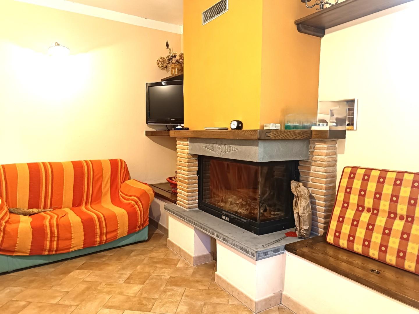 Appartamento con terrazzo, Pescaglia focchia