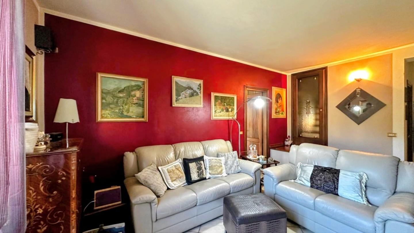 Casa indipendente con giardino a Castelnuovo di Garfagnana