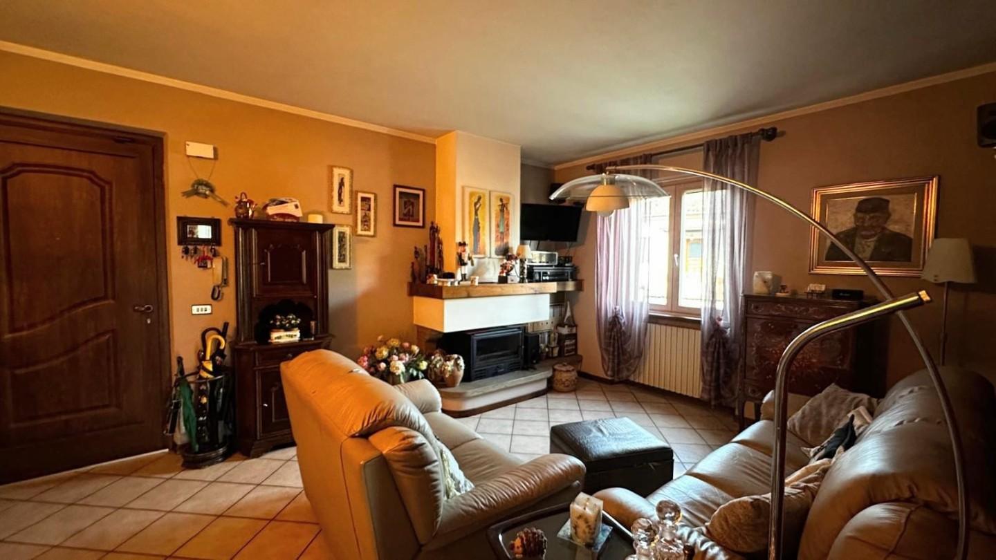 Casa indipendente con giardino a Castelnuovo di Garfagnana