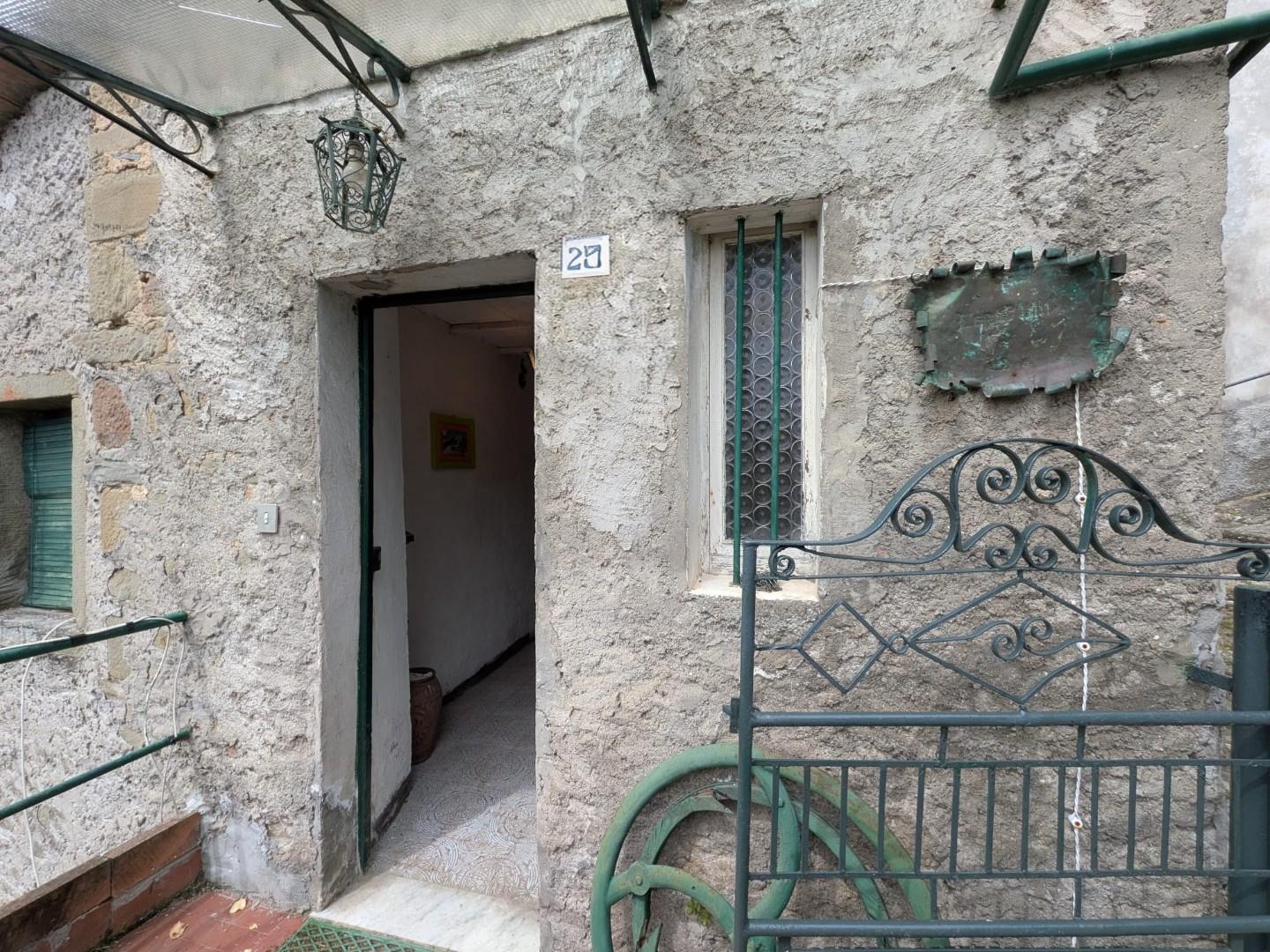 Casa indipendente in vendita, Bagni di Lucca granaiola