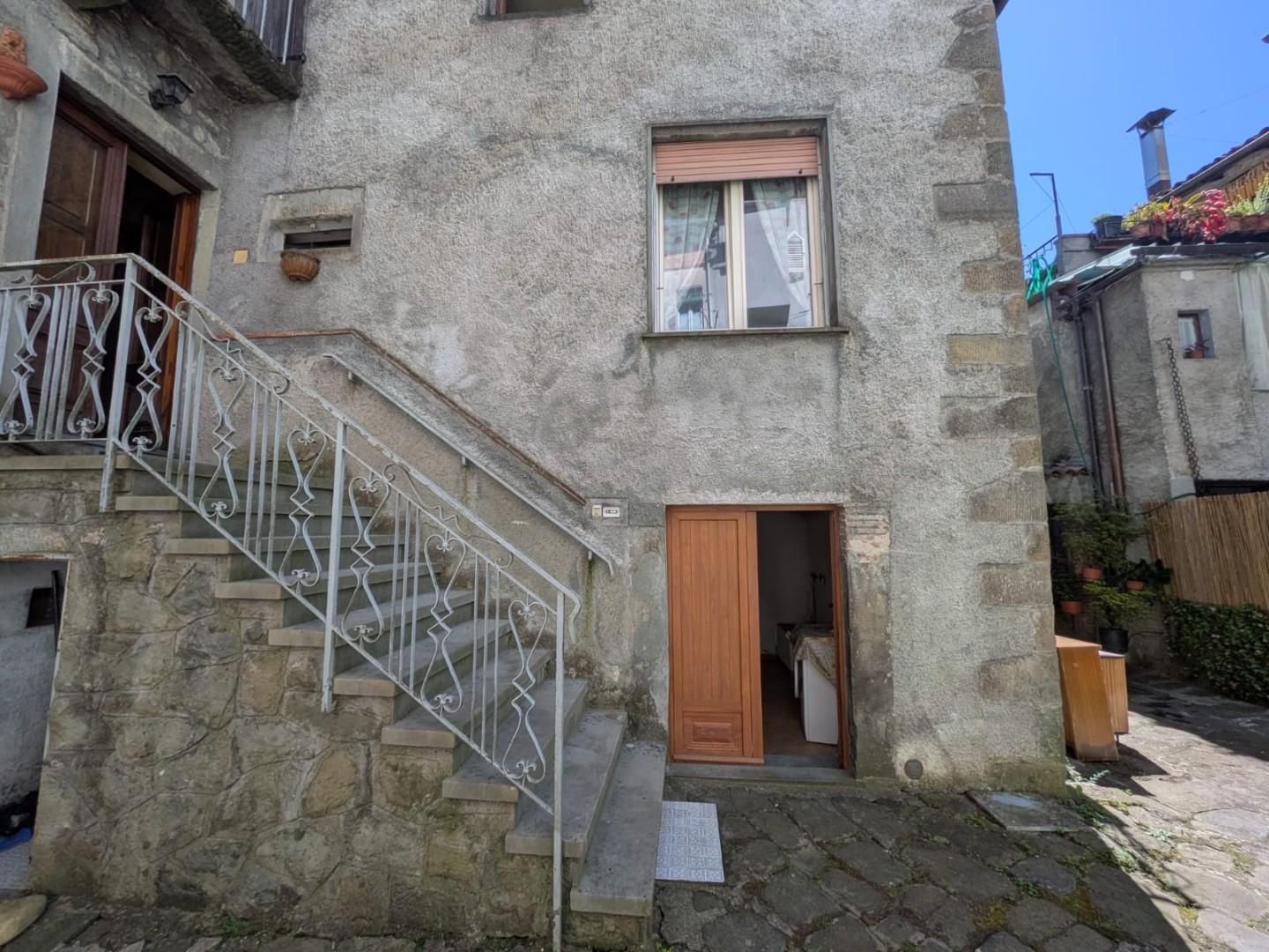 Casa indipendente arredata in affitto a Pieve Fosciana