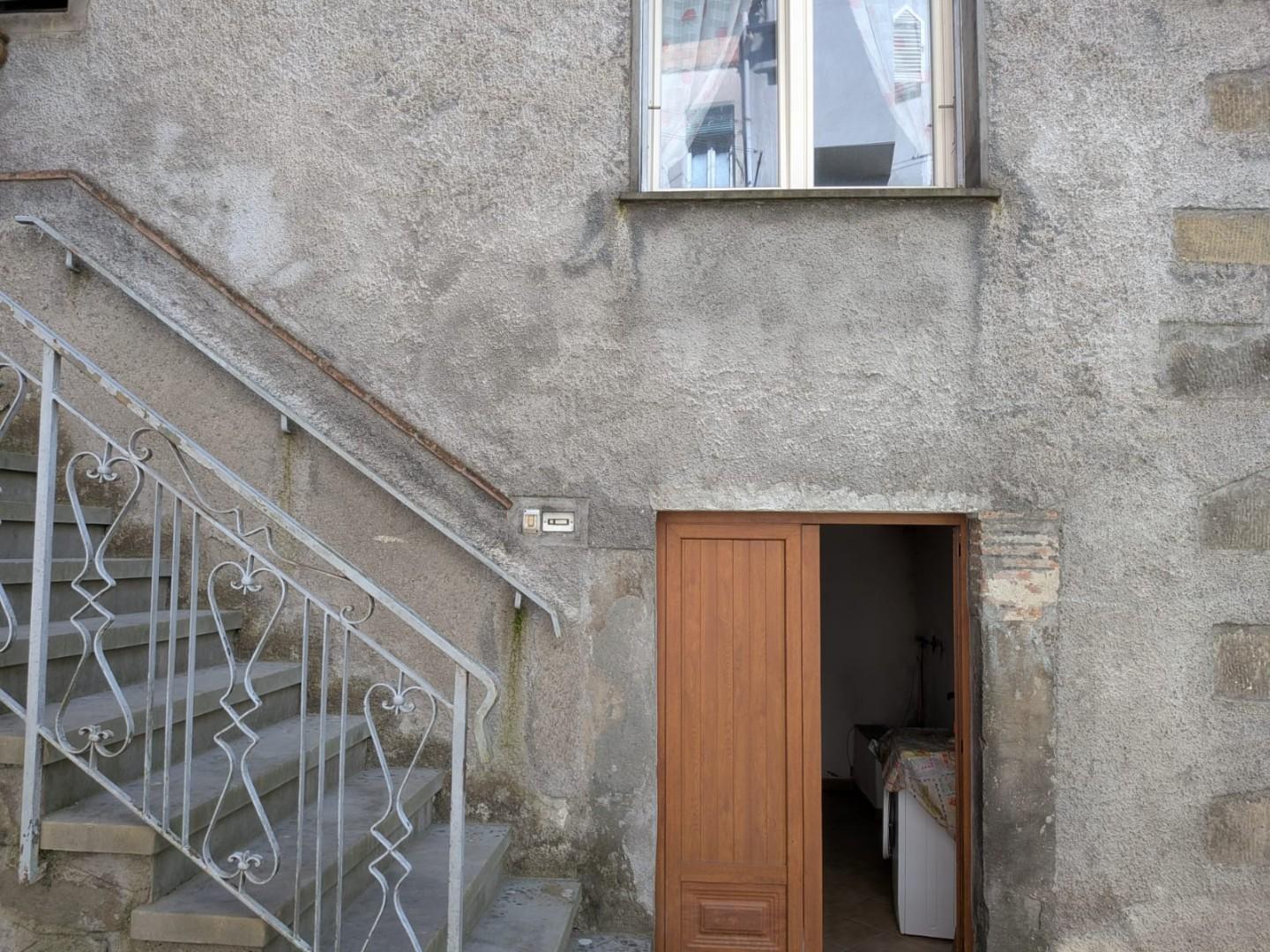 Casa indipendente arredata in affitto a Pieve Fosciana