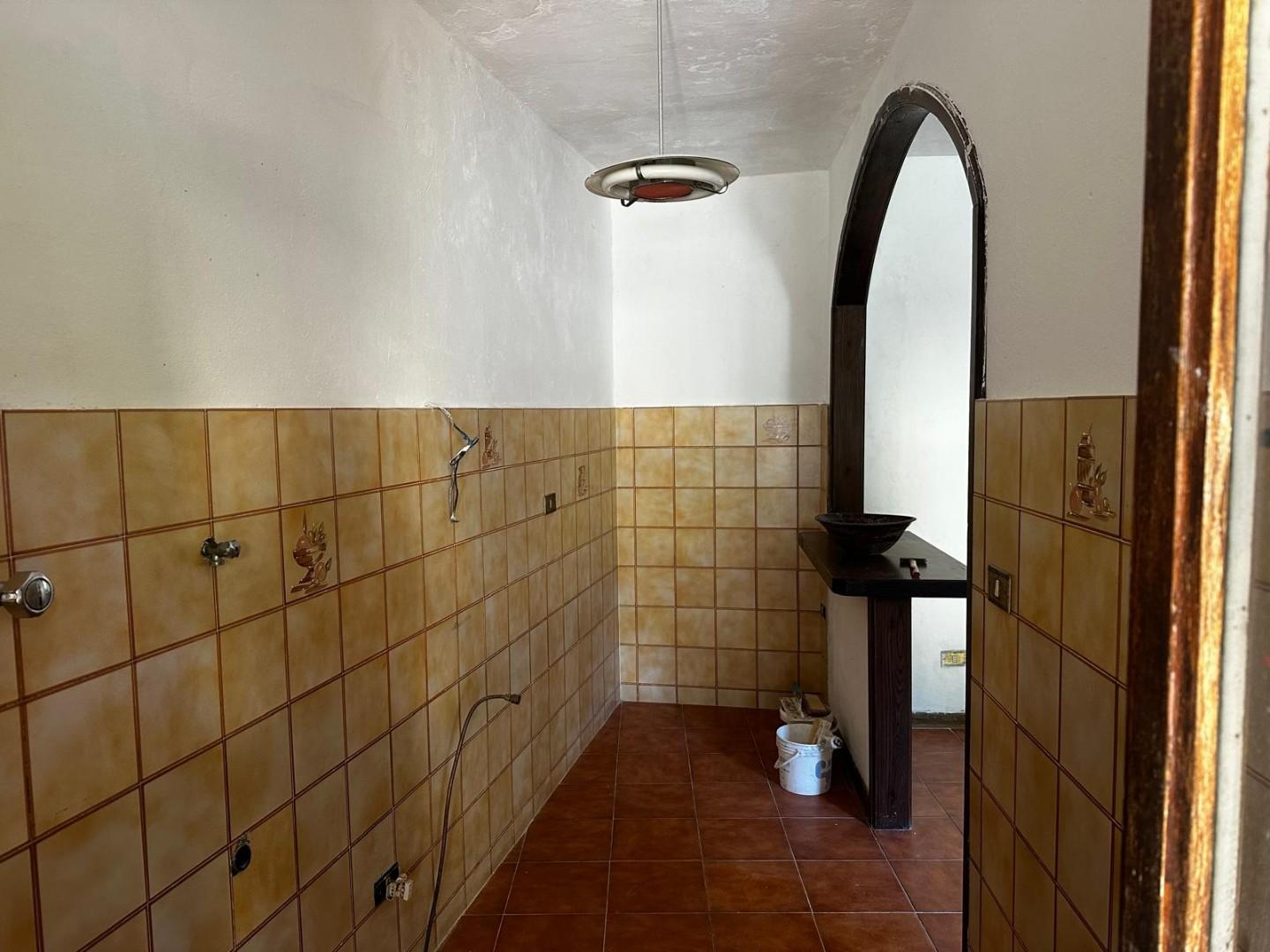 Casa indipendente con terrazzo, Gallicano trassilico