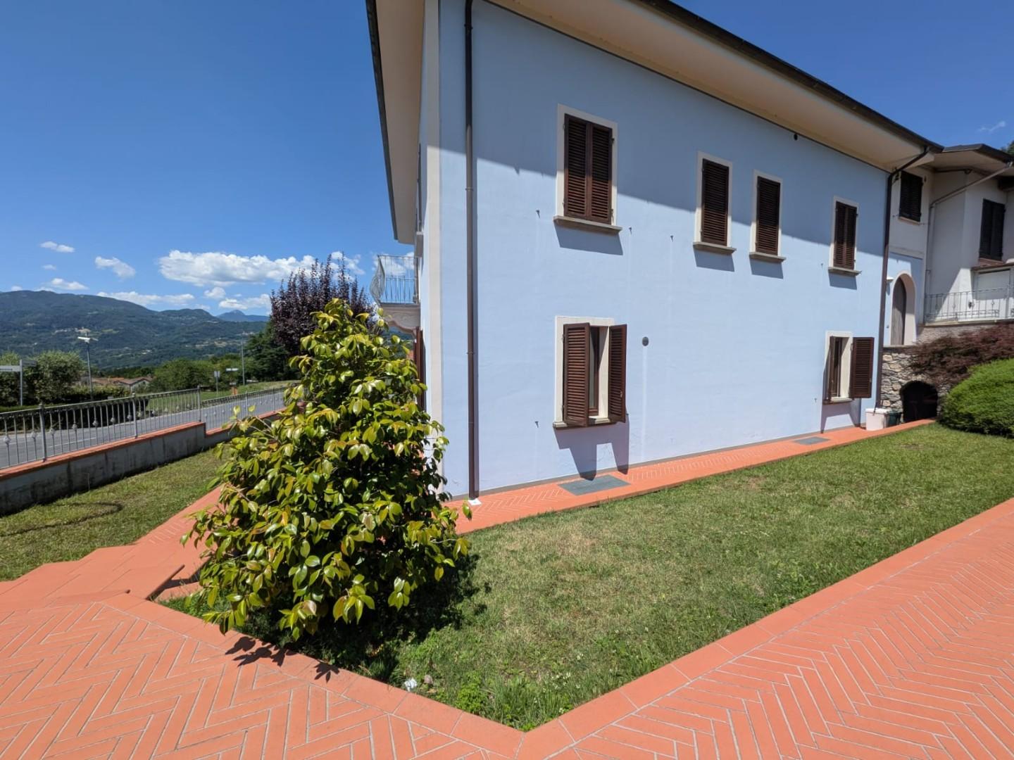 Appartamento con giardino, Barga castelvecchio pascoli