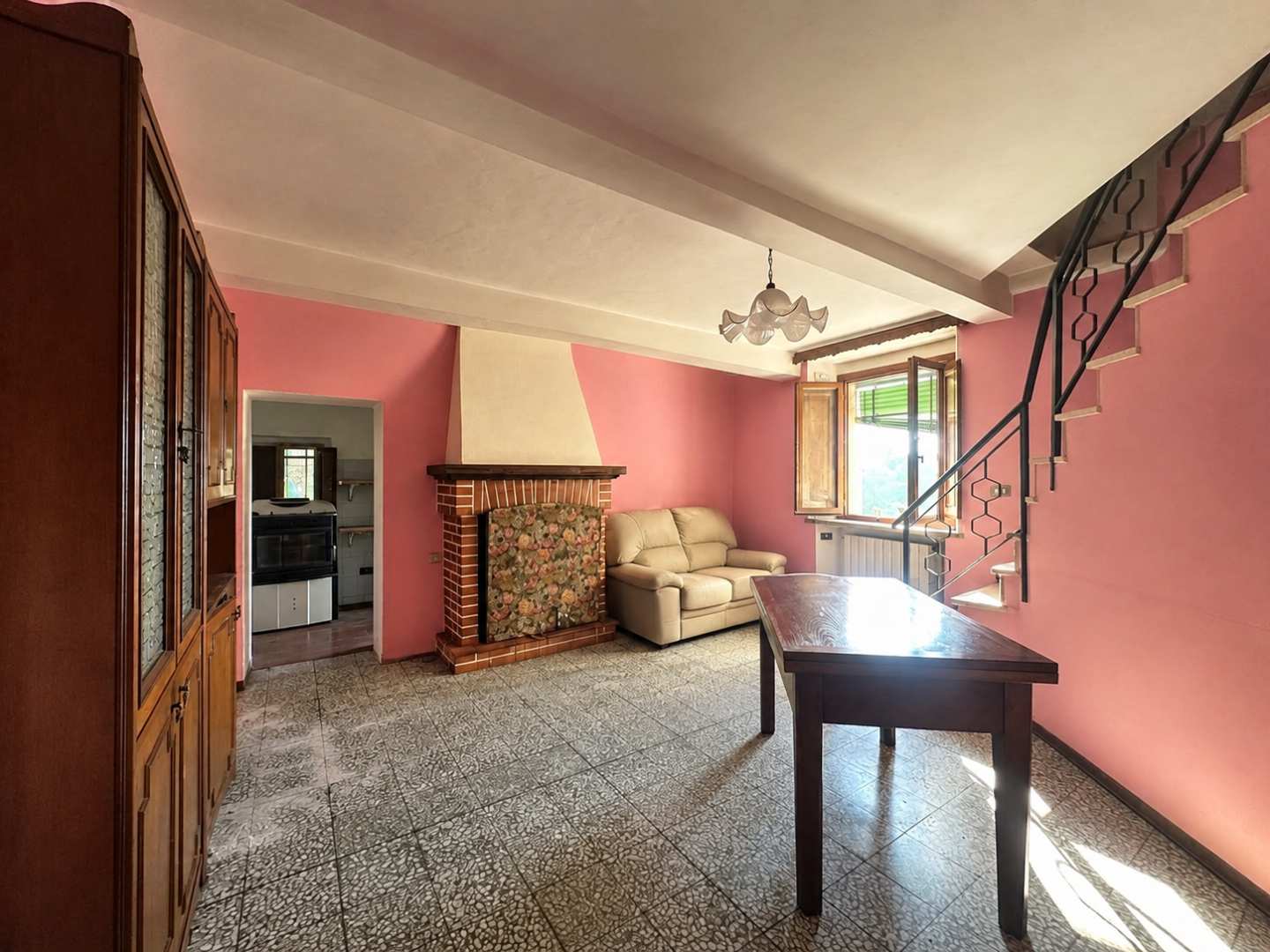 Casa indipendente con giardino, Pescaglia vetriano
