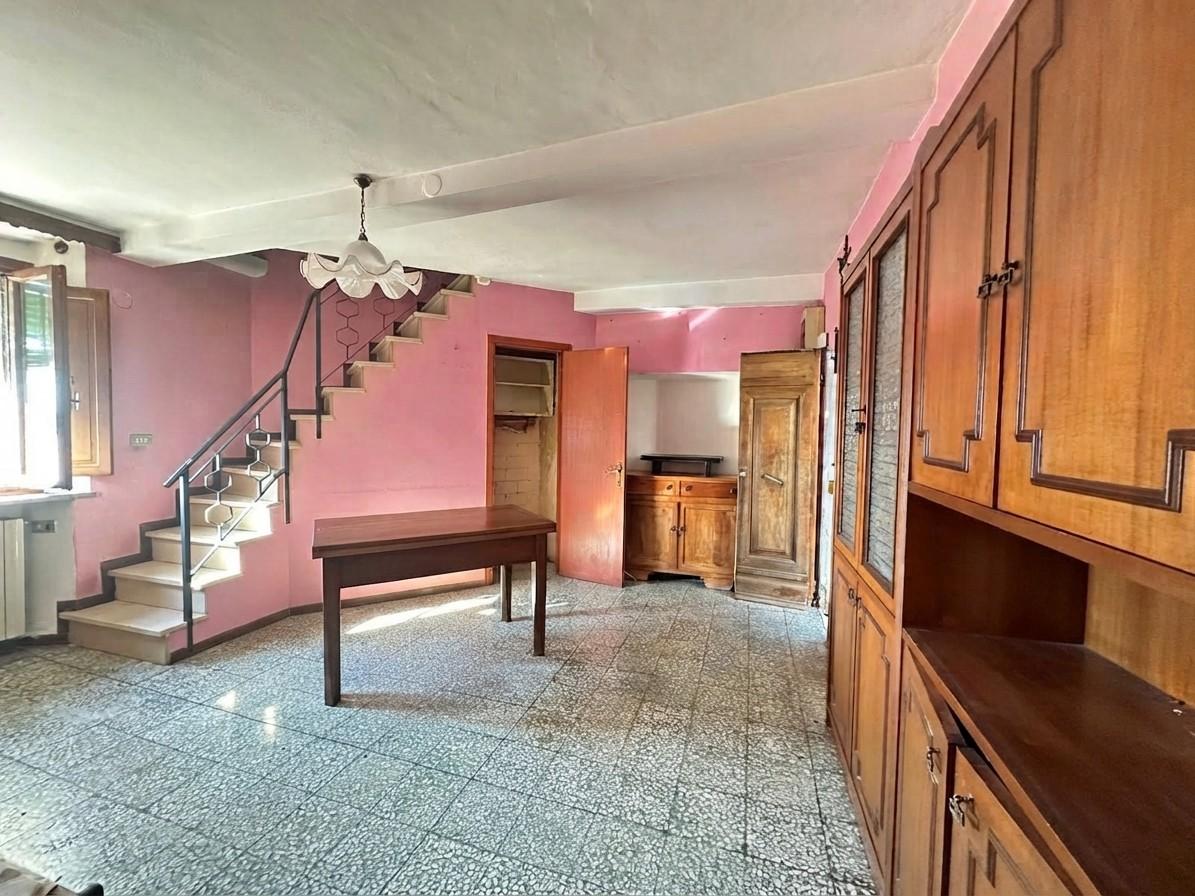 Casa indipendente con giardino, Pescaglia vetriano