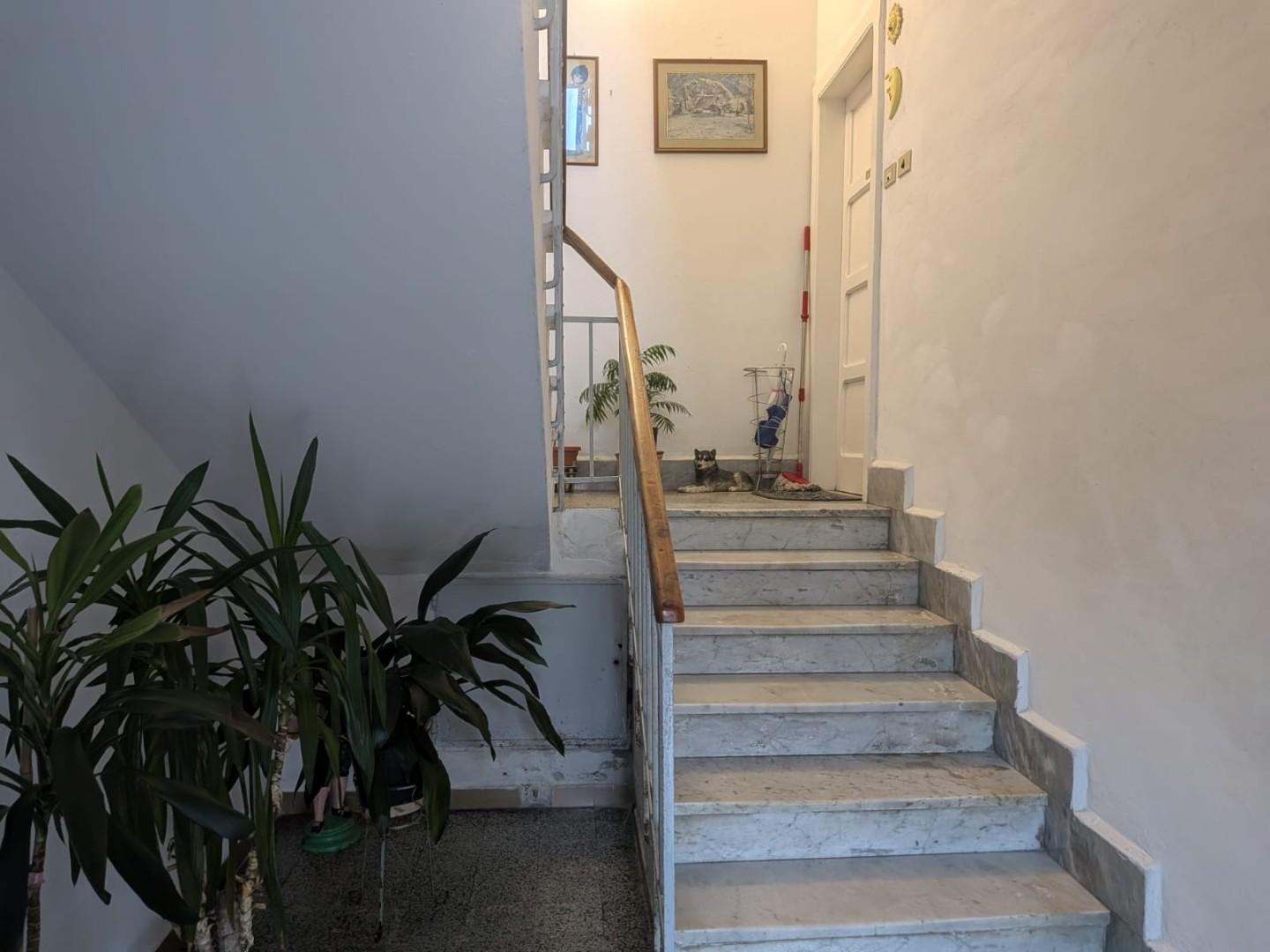 Trilocale con terrazzo, Barga fornaci di
