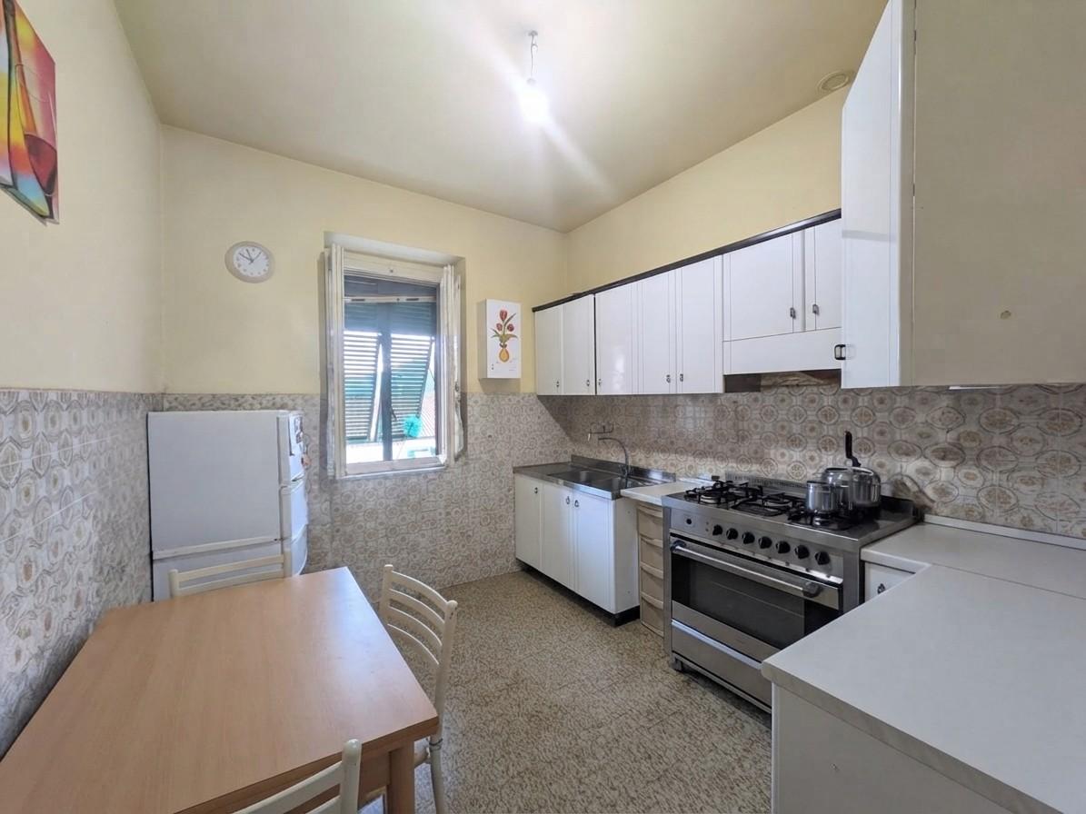 Trilocale con terrazzo, Barga fornaci di